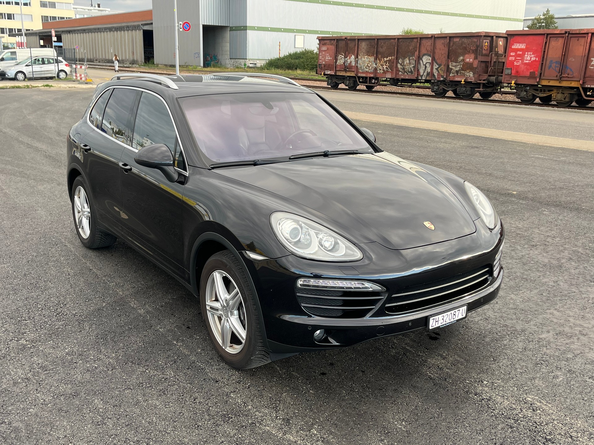 PORSCHE Cayenne Tiptronic-image-4