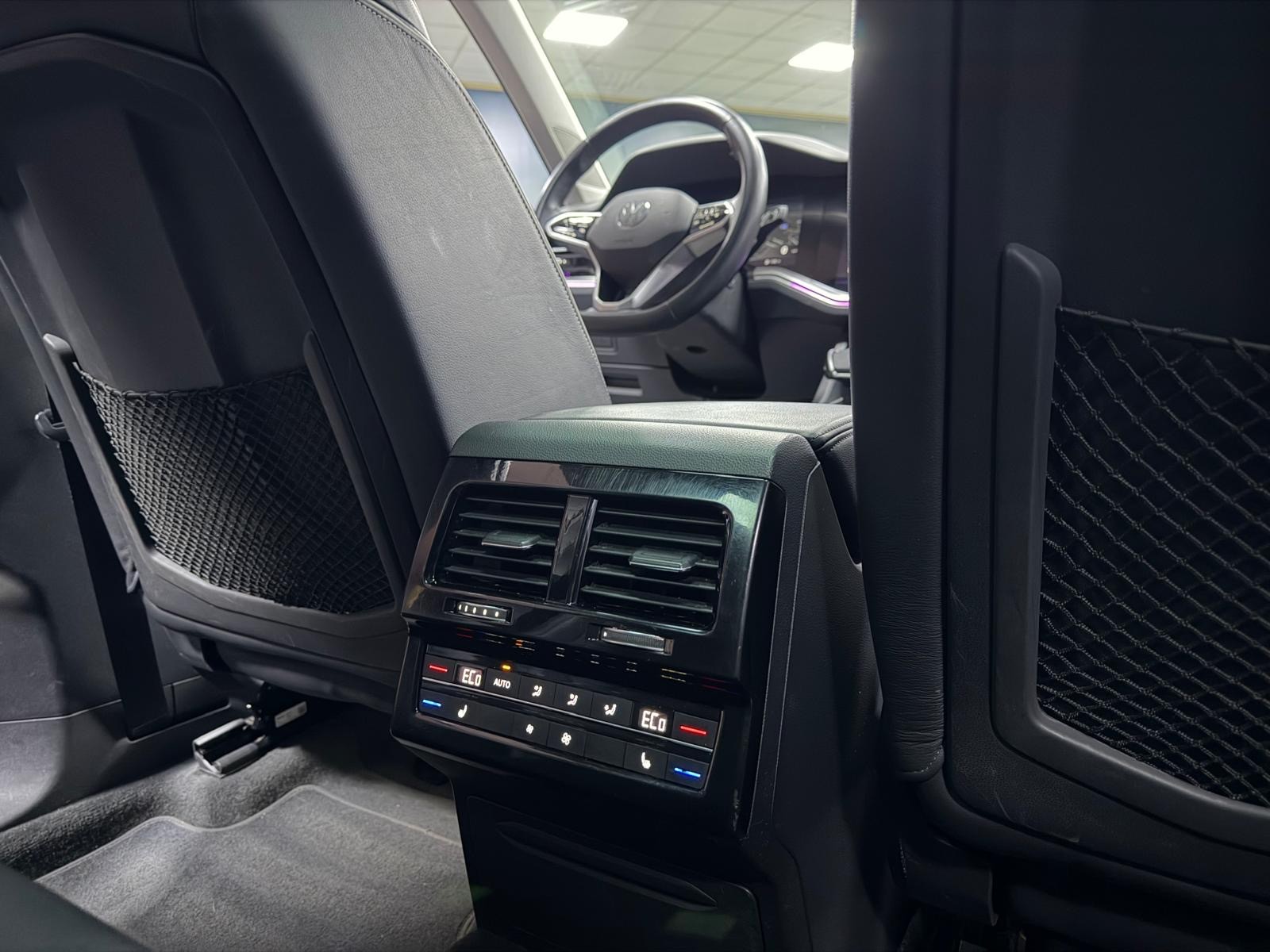 VW Touareg 3.0 TSI eHybrid Elegance Tiptronic / Panorama-image-20