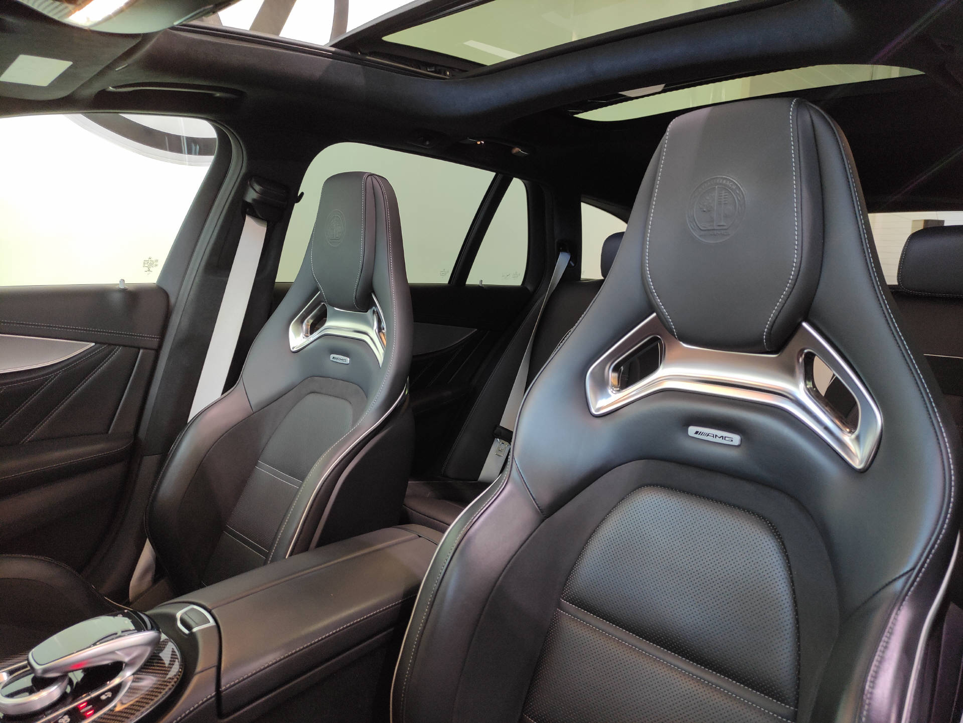 MERCEDES-BENZ E 63 S AMG 4matic+ Kombi-image-7