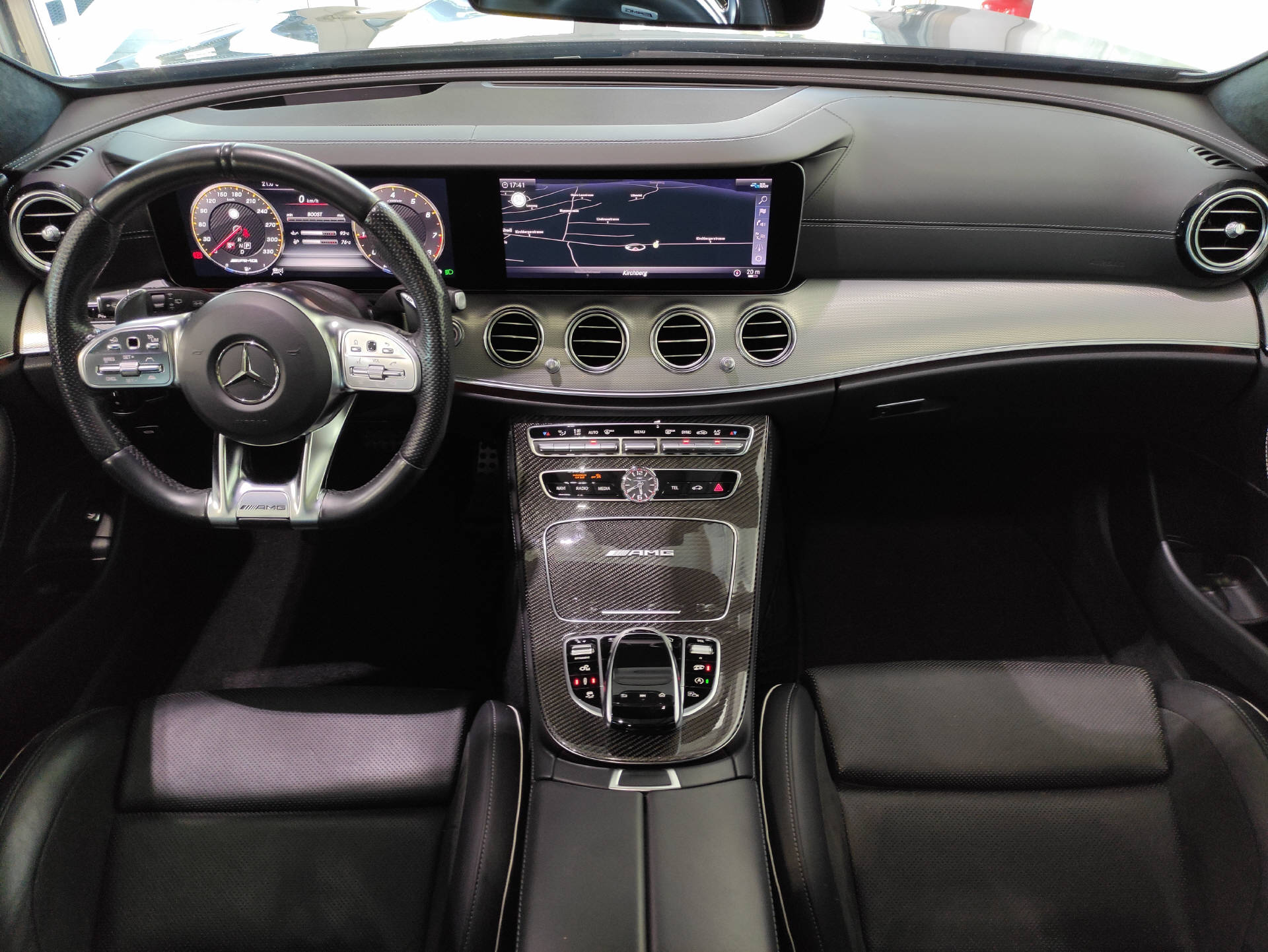 MERCEDES-BENZ E 63 S AMG 4matic+ Kombi-image-17