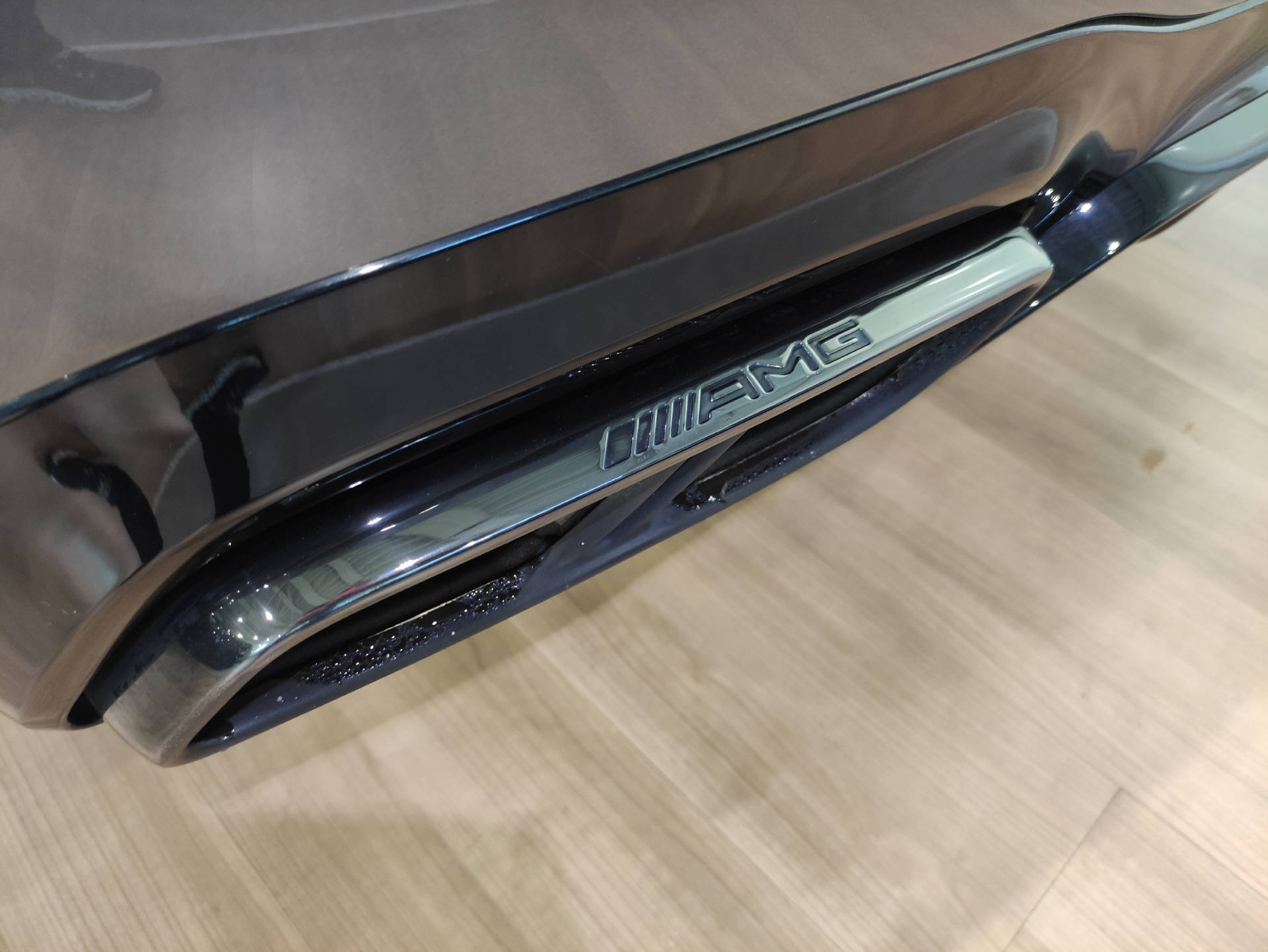 MERCEDES-BENZ E 63 S AMG 4matic+ Kombi-image-19