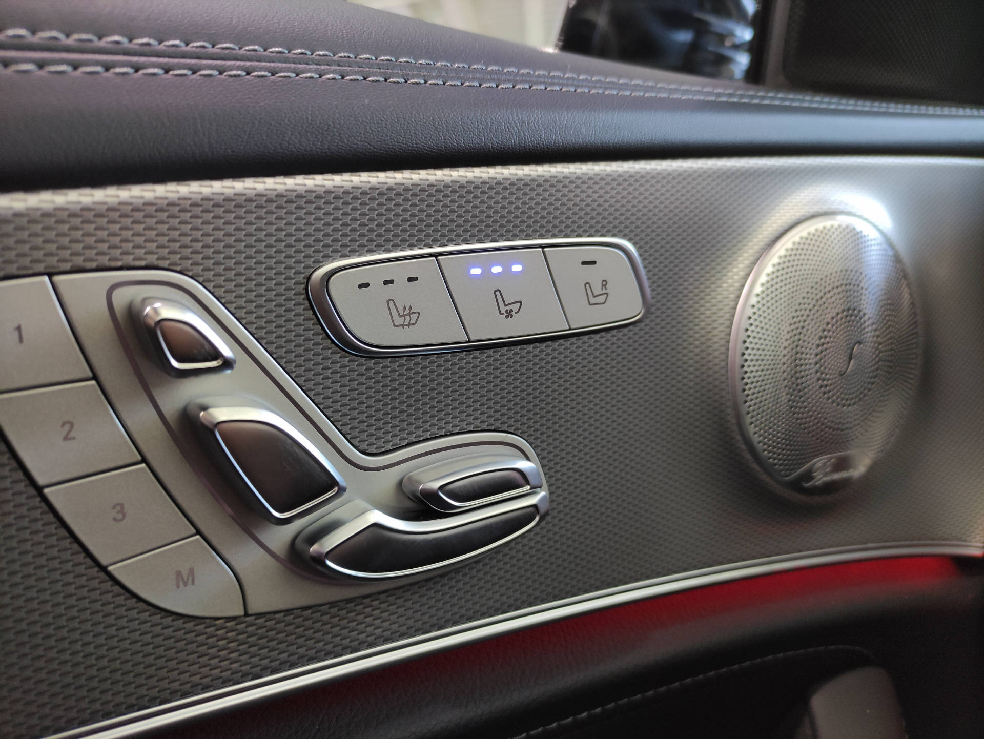 MERCEDES-BENZ E 63 S AMG 4matic+ Kombi-image-5