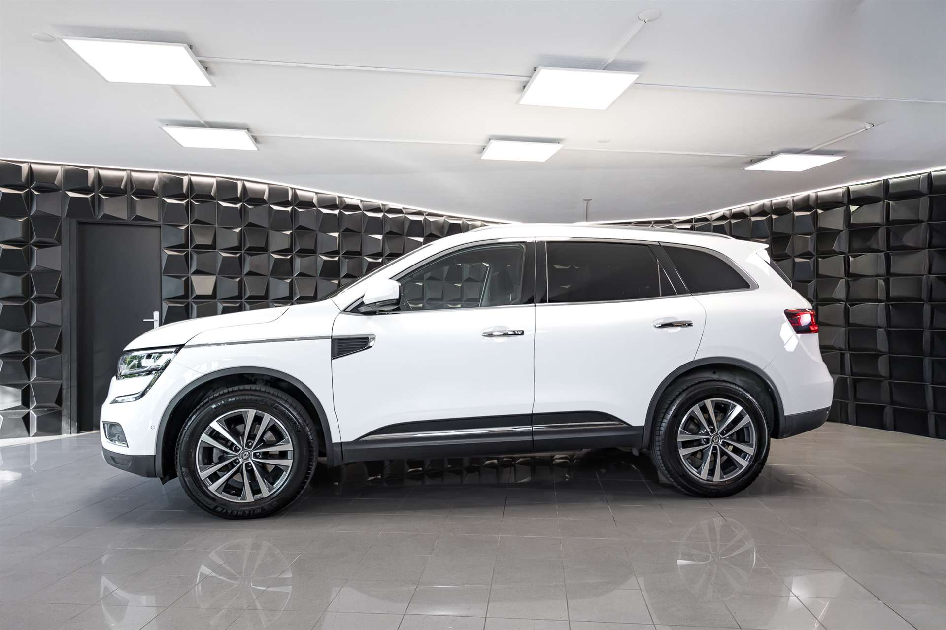 RENAULT Koleos 2.0 dCi Intens 4x4 Xtronic CVT-image-1
