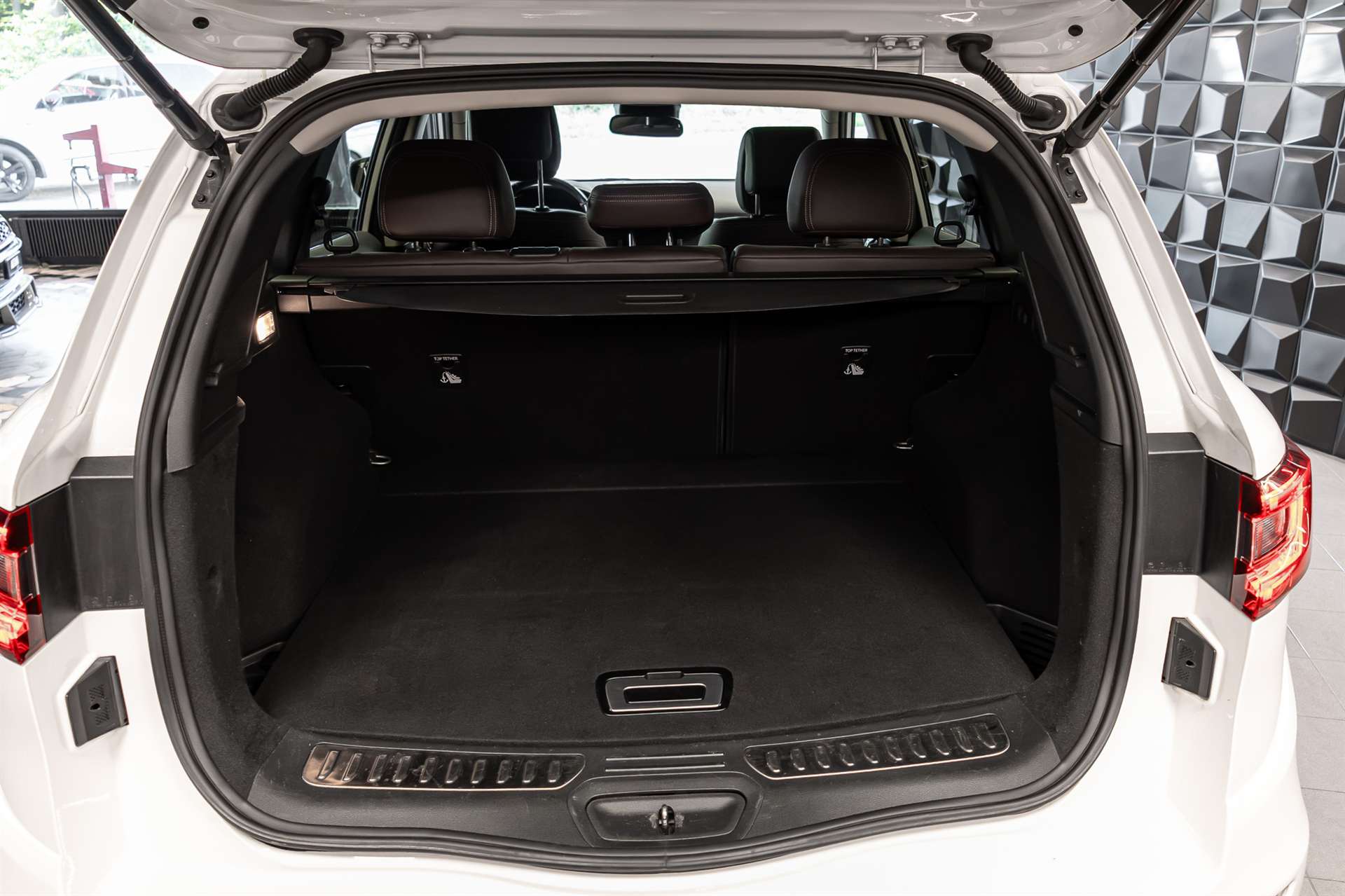 RENAULT Koleos 2.0 dCi Intens 4x4 Xtronic CVT-image-23