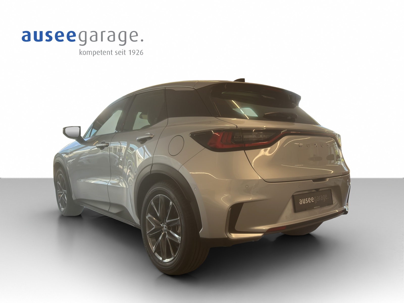 LEXUS LBX 1.5 Hybrid Relax AWD-showroom-element-1