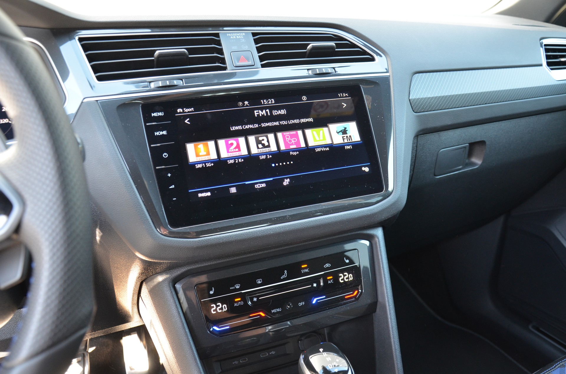 VW Tiguan 2.0TSI R 4Motion DSG-image-15