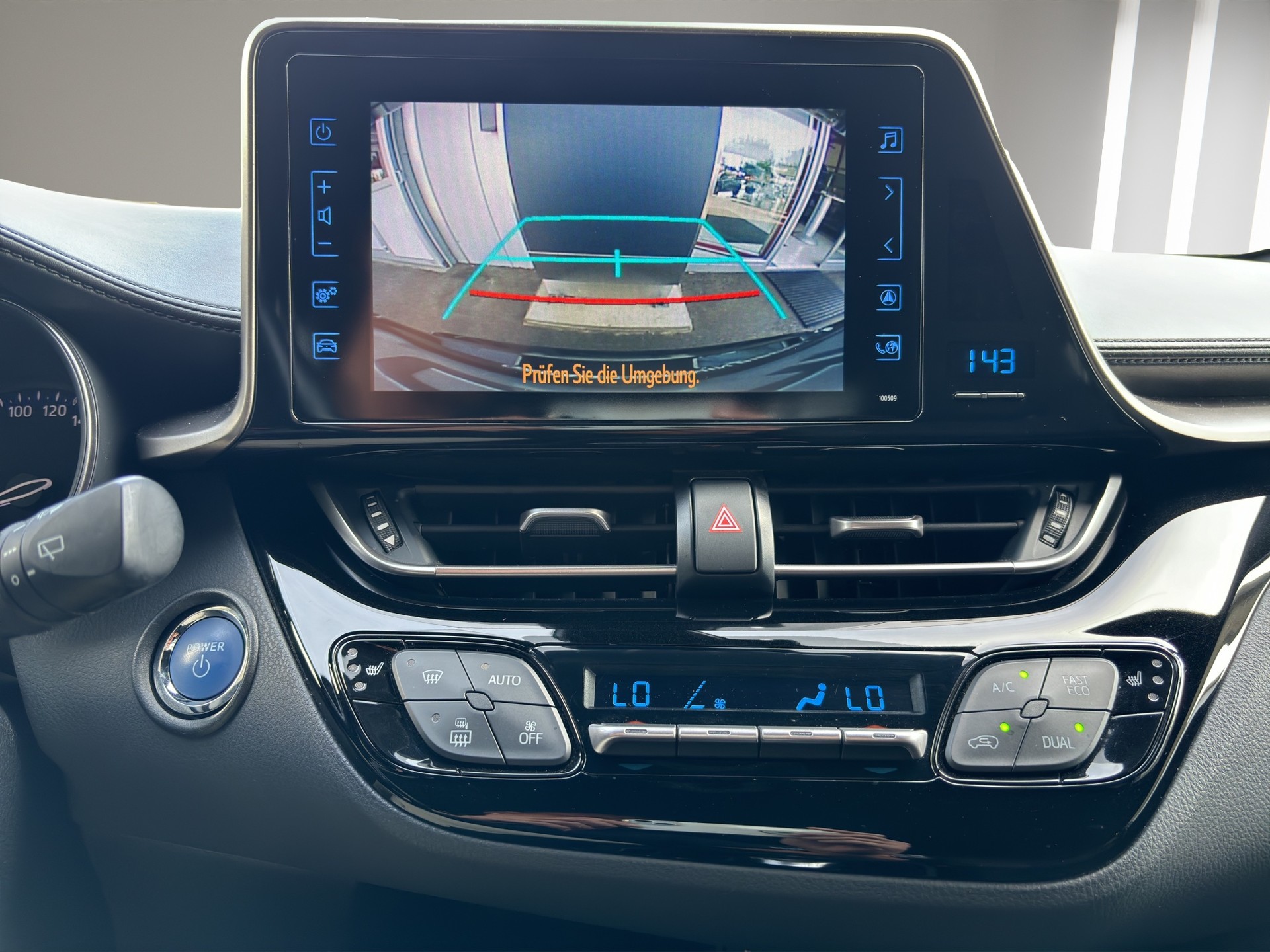TOYOTA C-HR 1.8 HSD CVT Trend-image-15