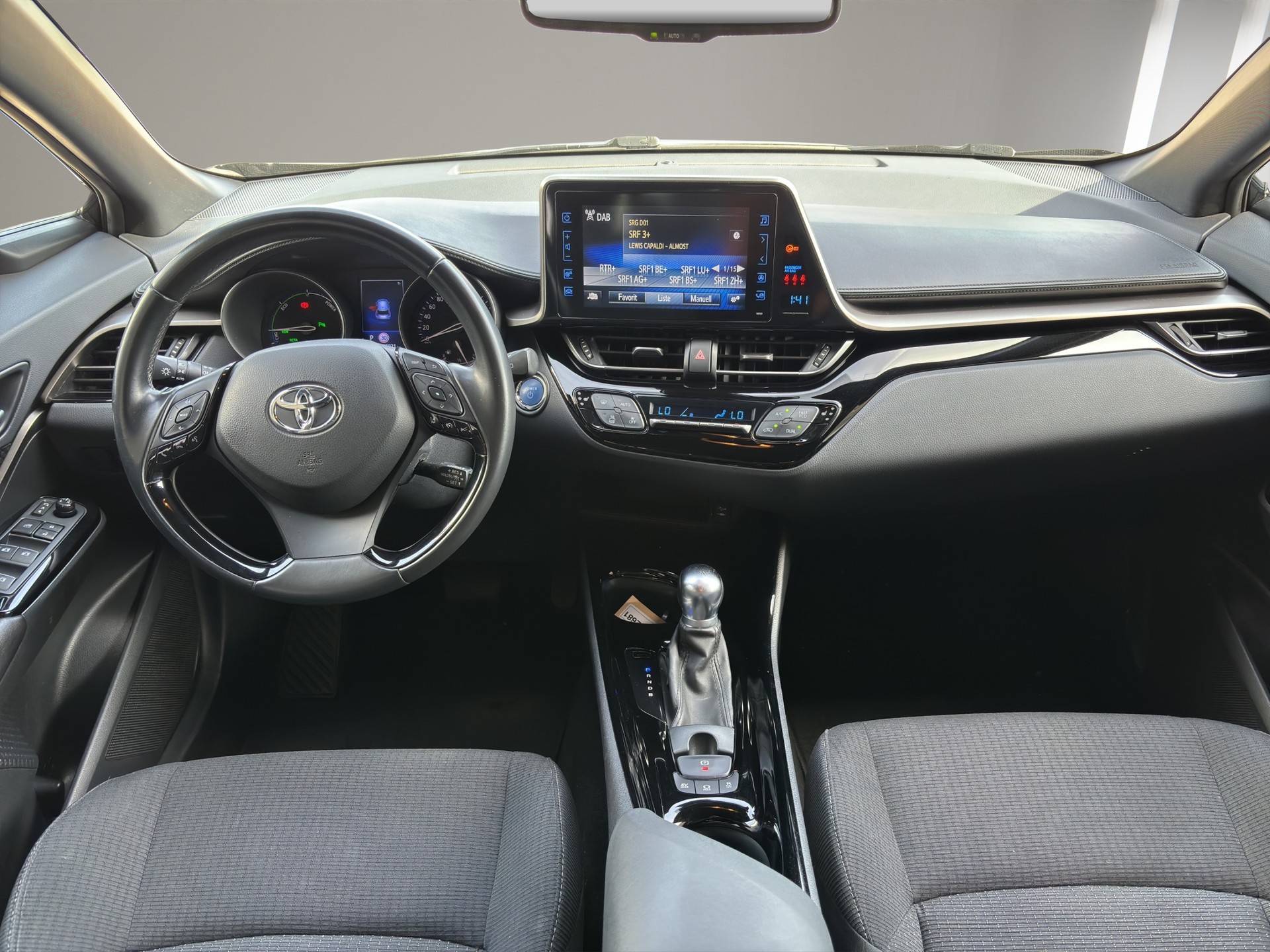 TOYOTA C-HR 1.8 HSD CVT Trend-image-13