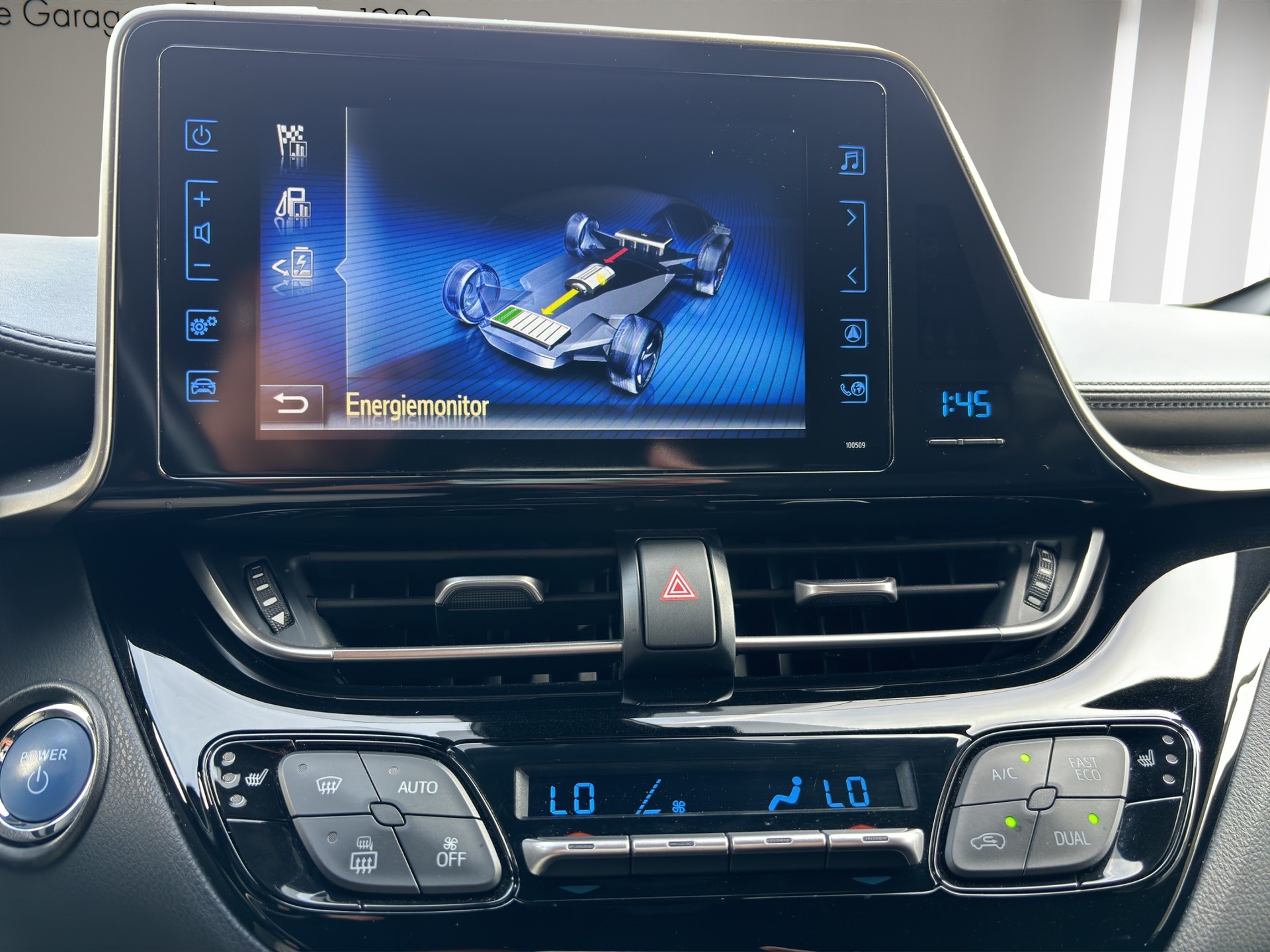 TOYOTA C-HR 1.8 HSD CVT Trend-image-25