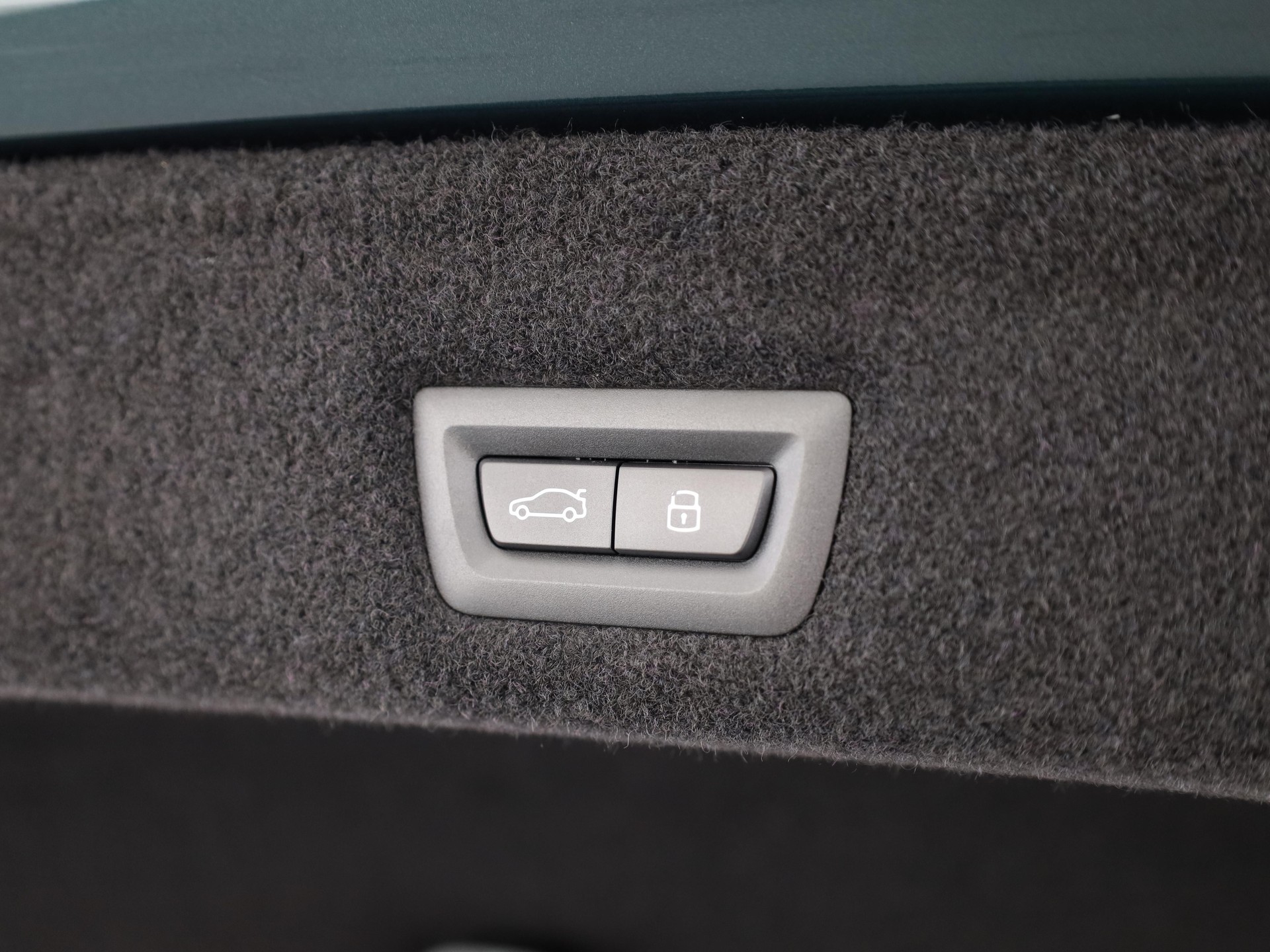 BMW i7 G70 xDrive60-image-8