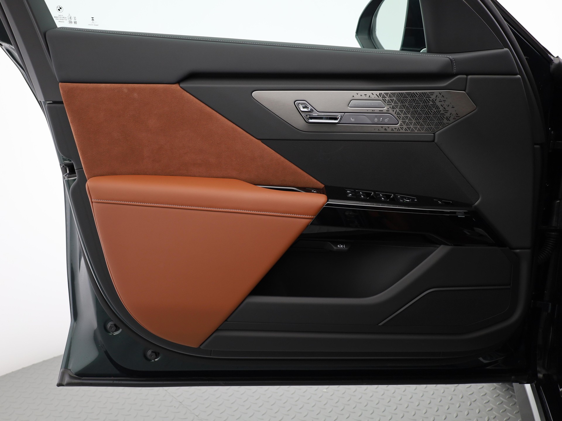 BMW i7 G70 xDrive60-image-9