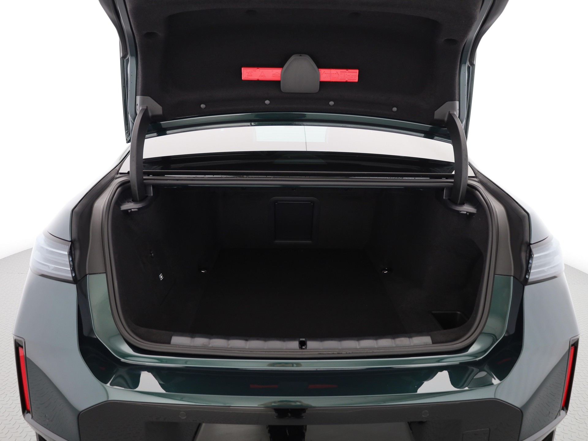 BMW i7 G70 xDrive60-image-7