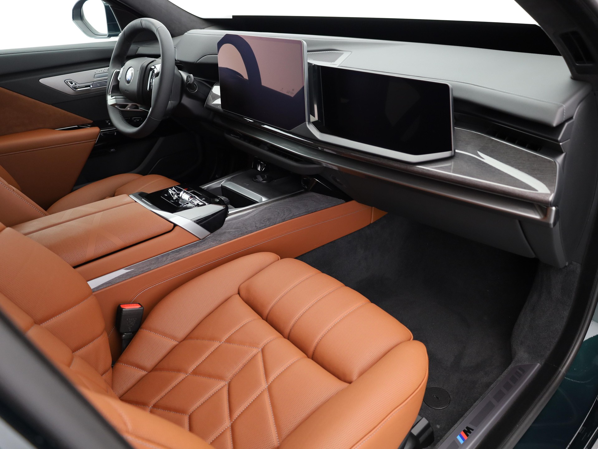 BMW i7 G70 xDrive60-image-14