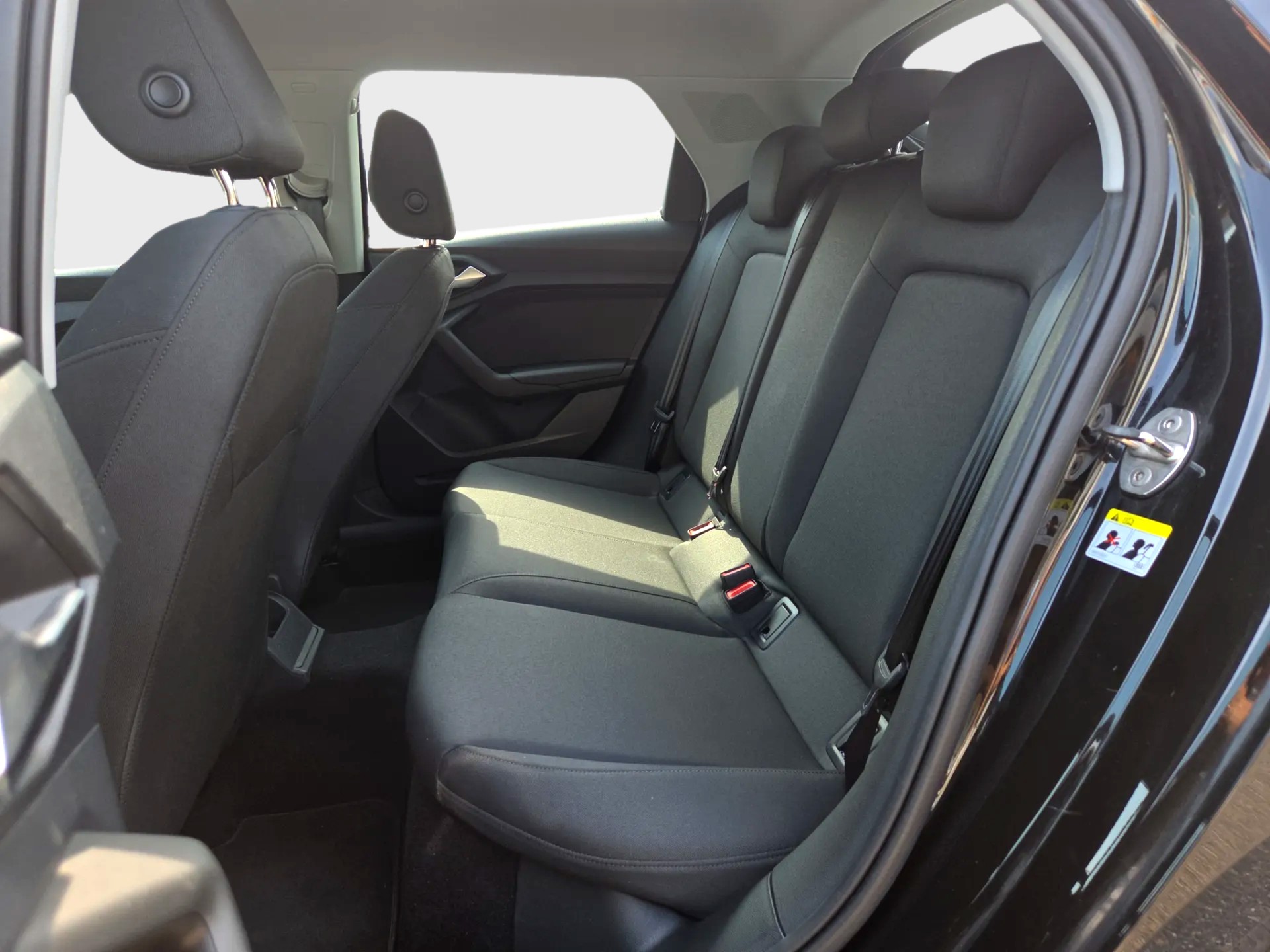 AUDI A1 Sportback 25 TFSI S tronic 5d-image-11