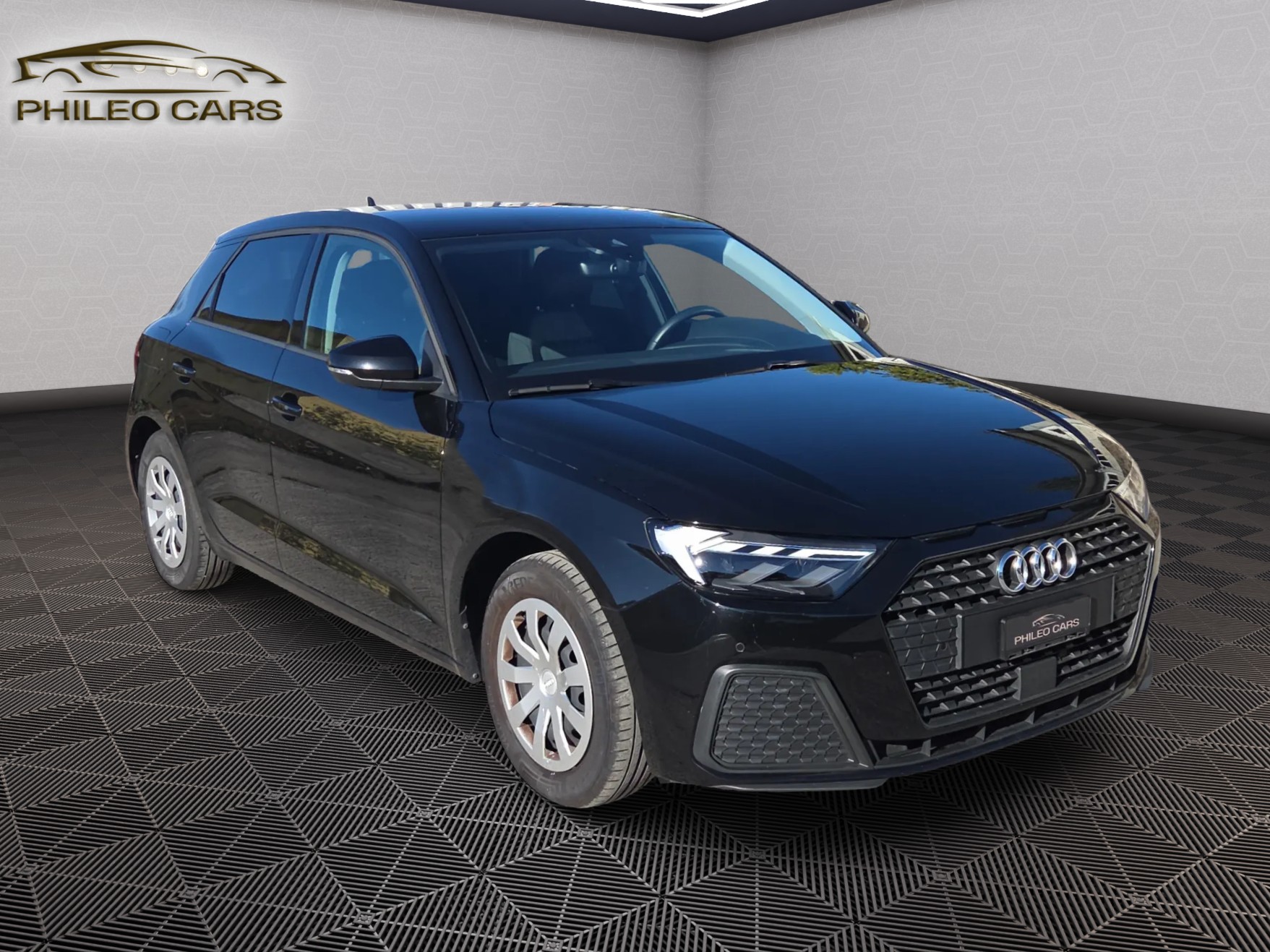 AUDI A1 Sportback 25 TFSI S tronic 5d-image-2