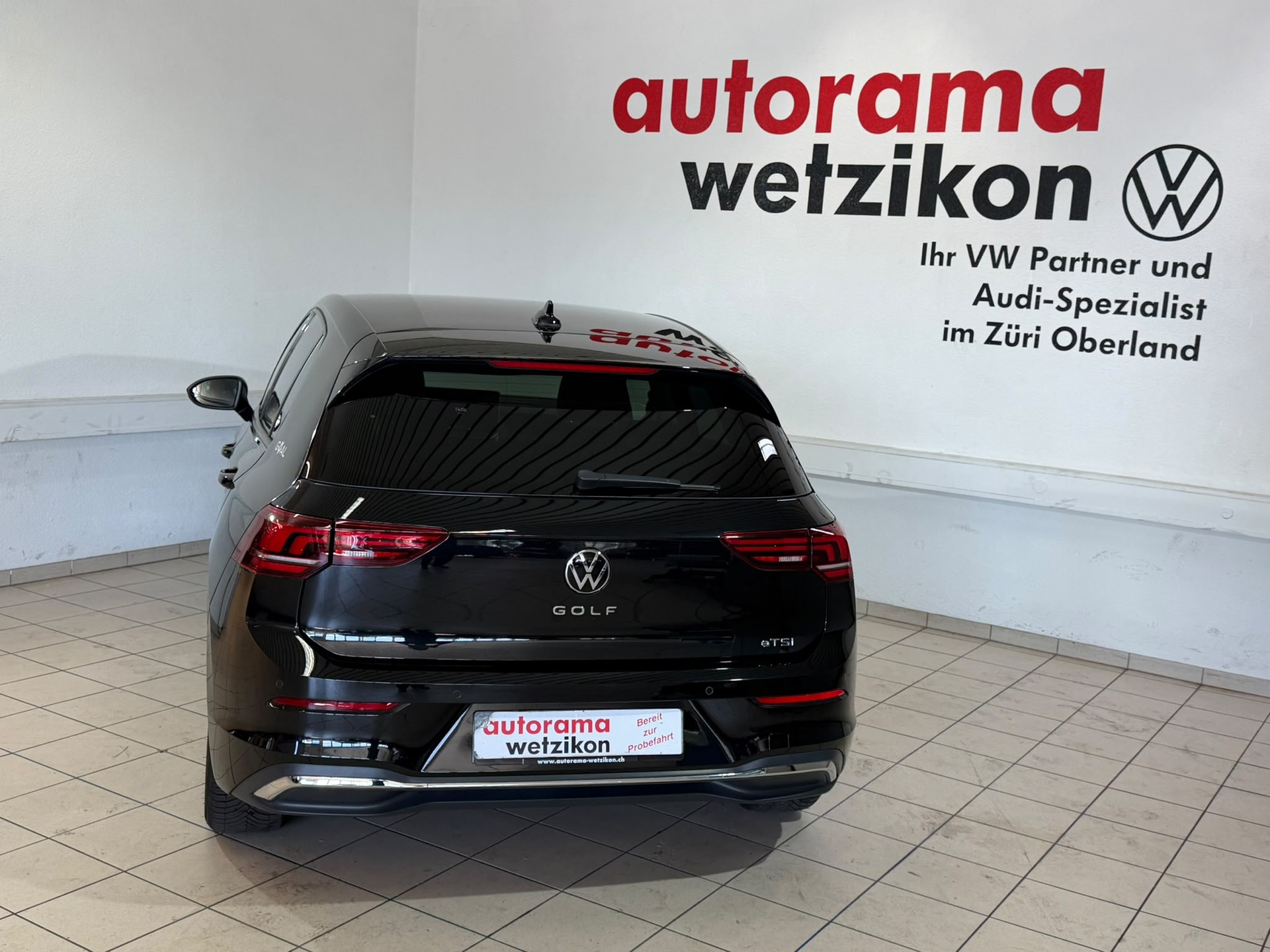 VW Golf 1.5 e TSI mHEV Life DSG-image-3