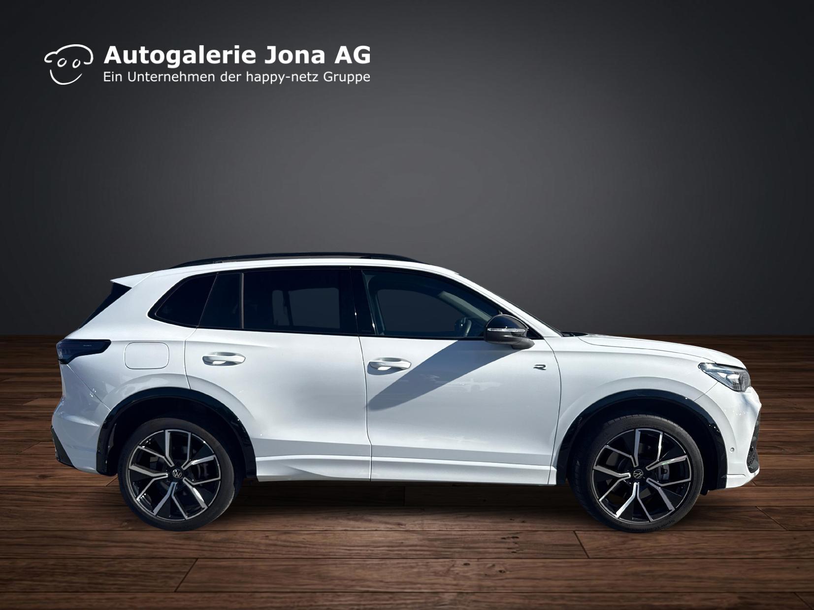 VW Tiguan 2.0 TSI R-Line DSG 4motion-image-1