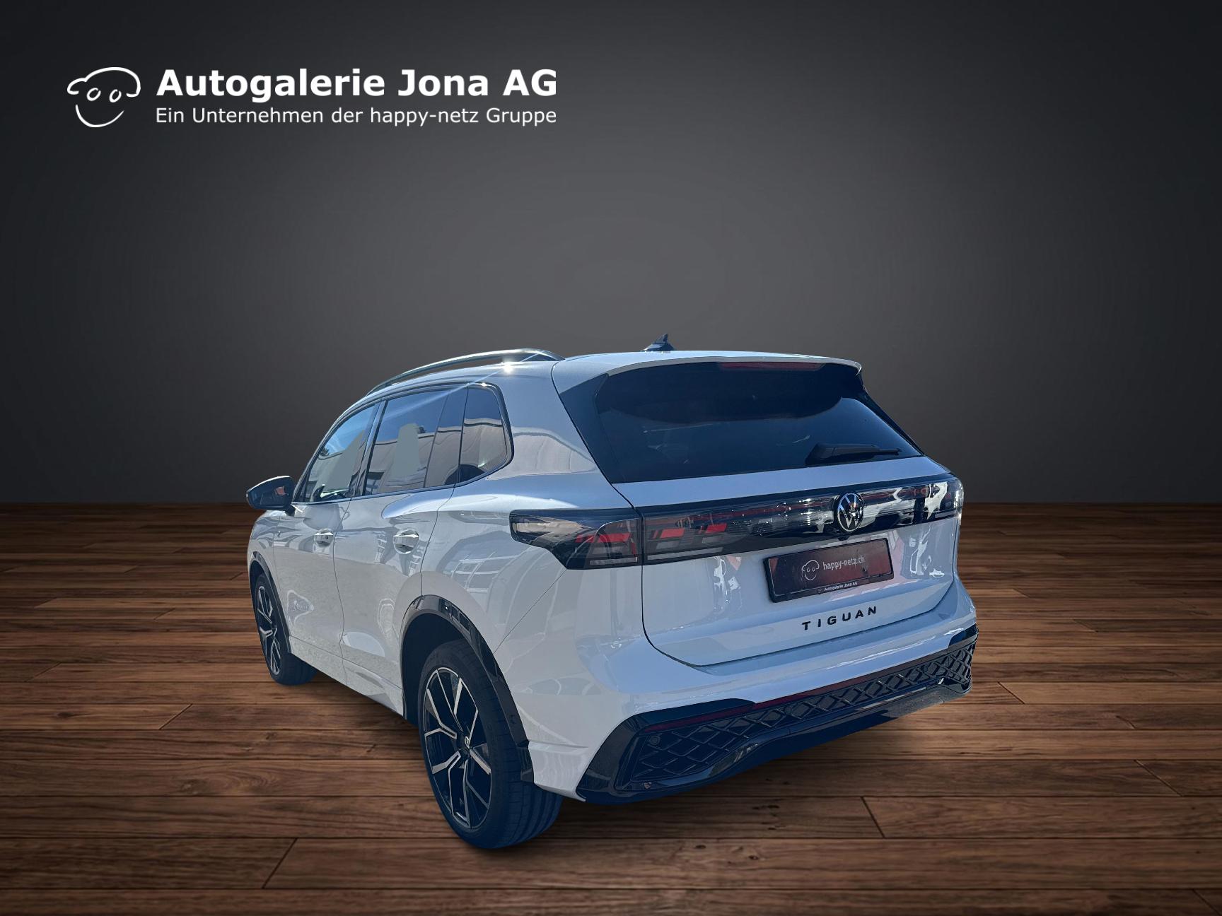 VW Tiguan 2.0 TSI R-Line DSG 4motion-image-2