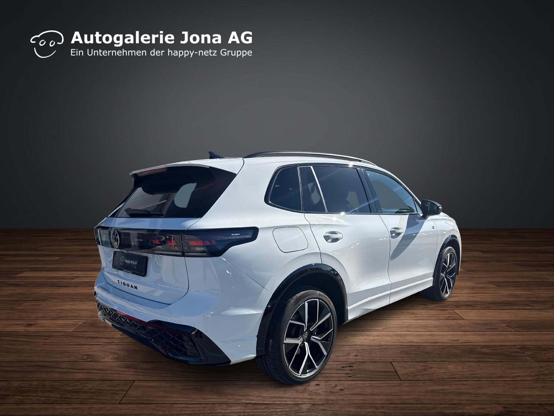 VW Tiguan 2.0 TSI R-Line DSG 4motion-image-4