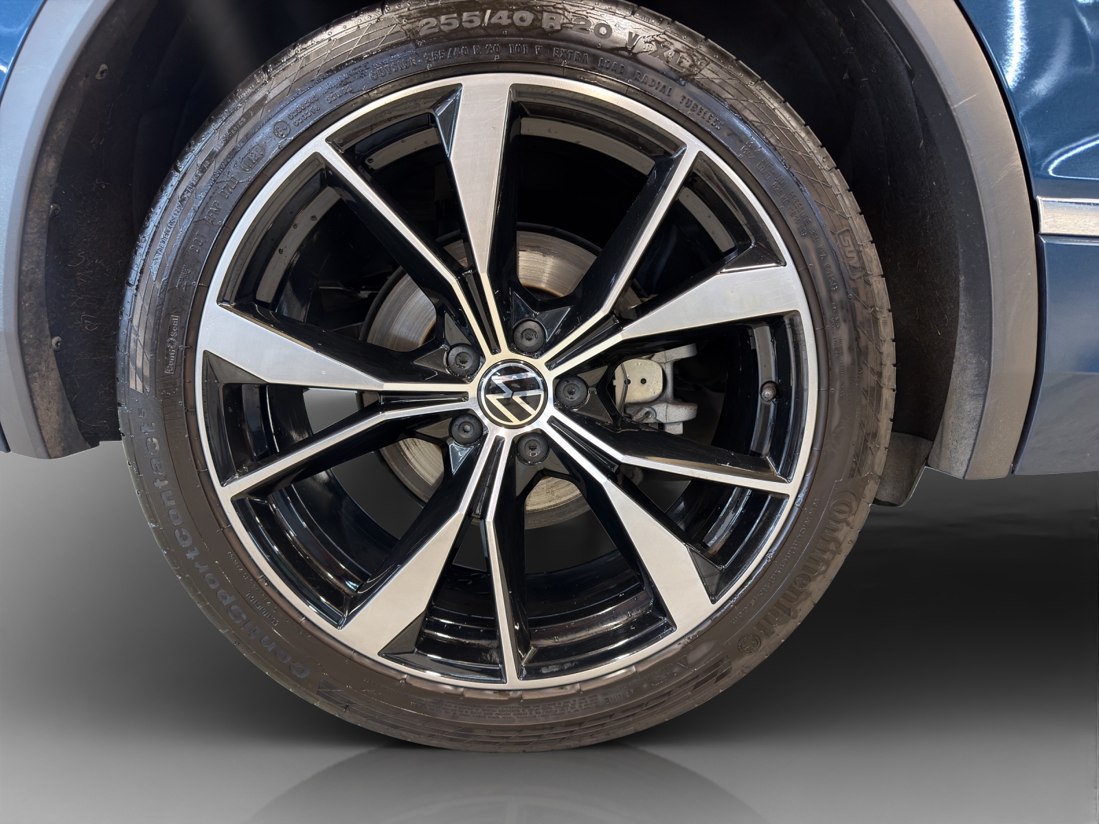 VW Tiguan 2.0TSI R-Line 4Motion DSG-image-14