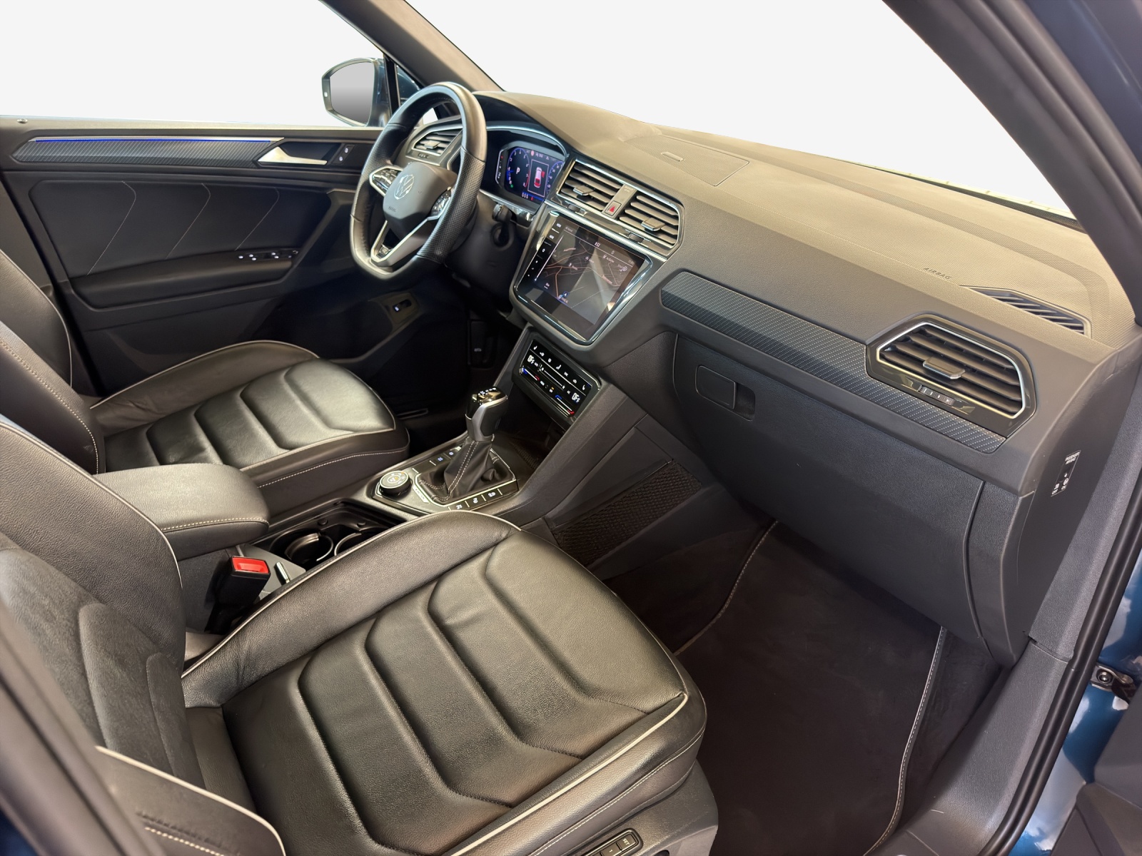VW Tiguan 2.0TSI R-Line 4Motion DSG-image-13