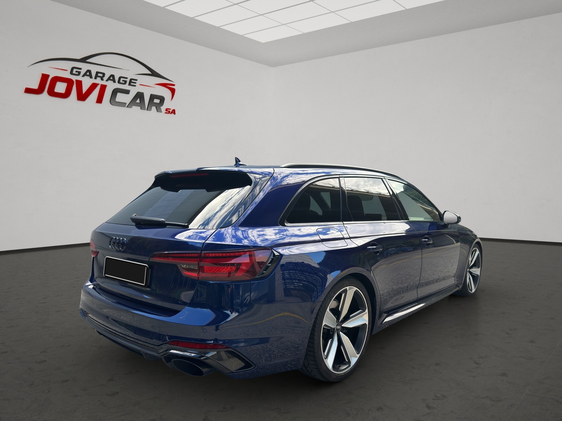 AUDI RS4 Avant 2.9 TFSI quattro tiptronic-image-3