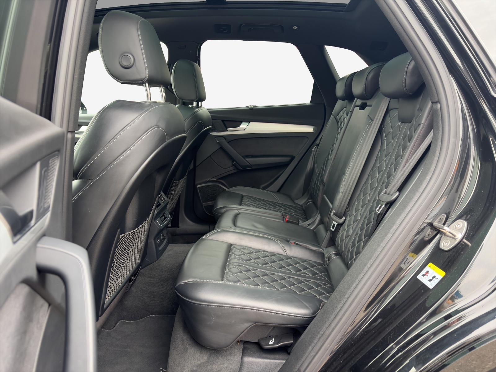 AUDI Q5 45 TFSI S-line quattro S-tronic-image-11
