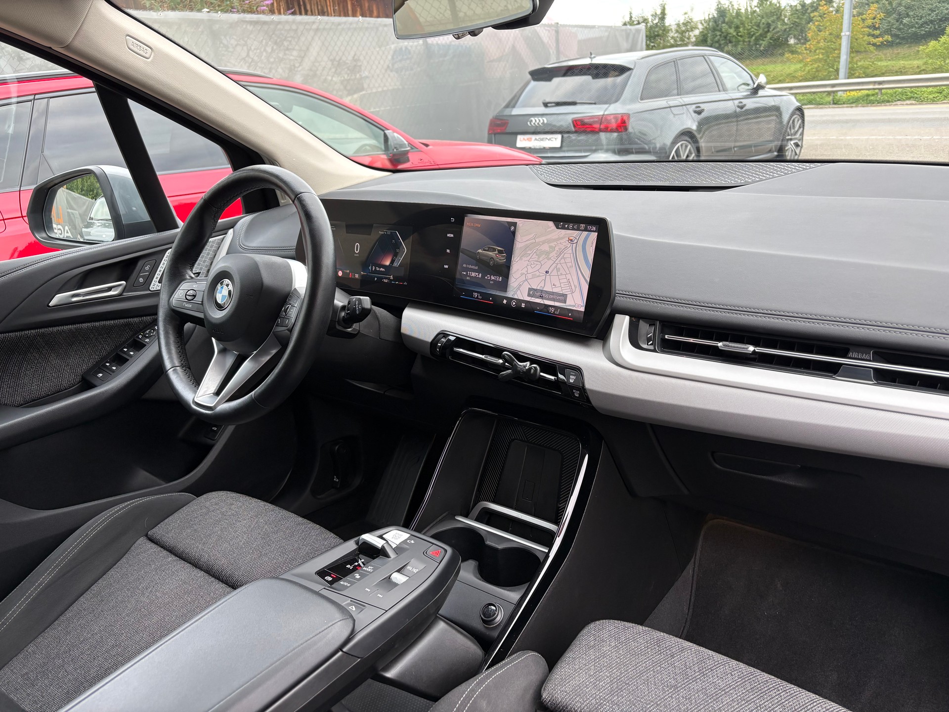 BMW 218d Active Tourer DKG-image-9
