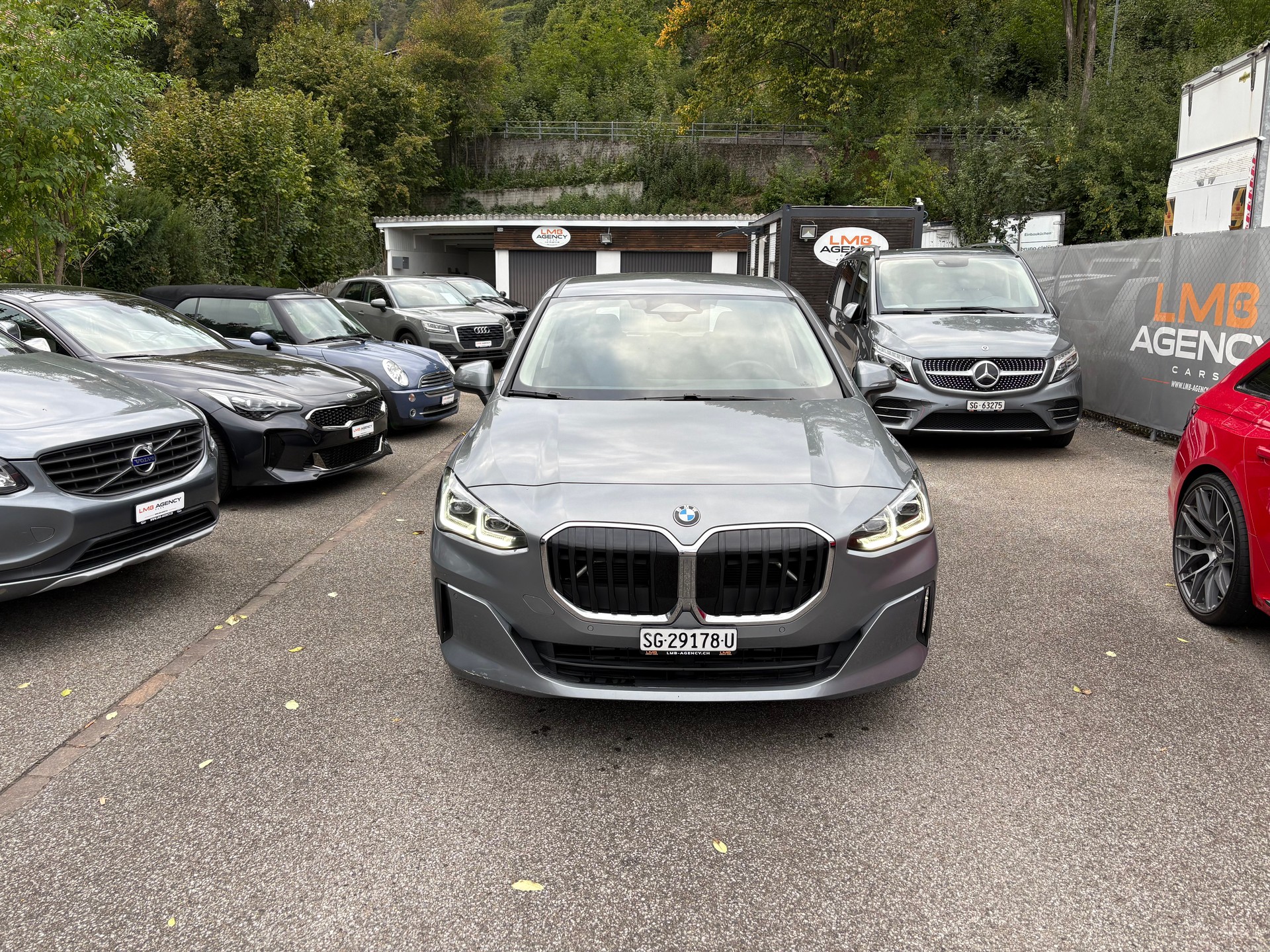 BMW 218d Active Tourer DKG-image-1