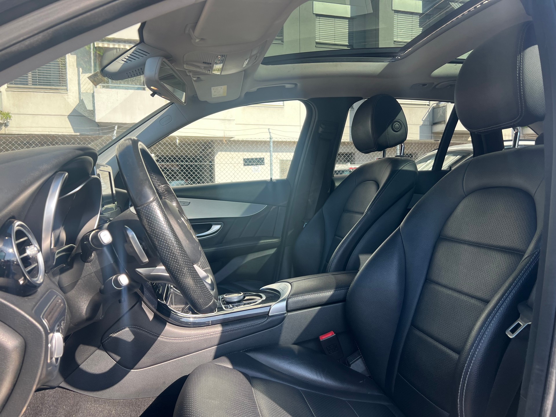 MERCEDES-BENZ GLC 250 d Exclusive 4Matic 9G-Tronic-image-10