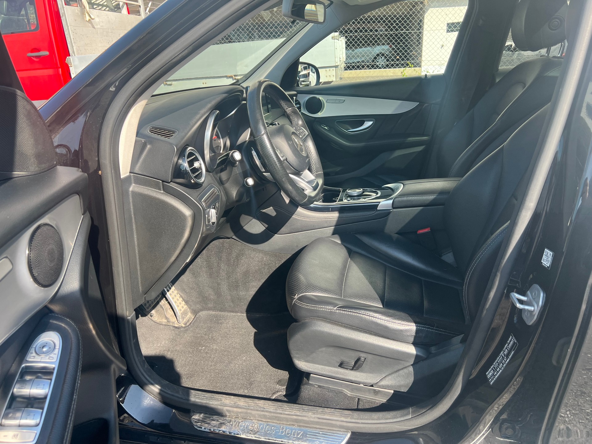 MERCEDES-BENZ GLC 250 d Exclusive 4Matic 9G-Tronic-image-9