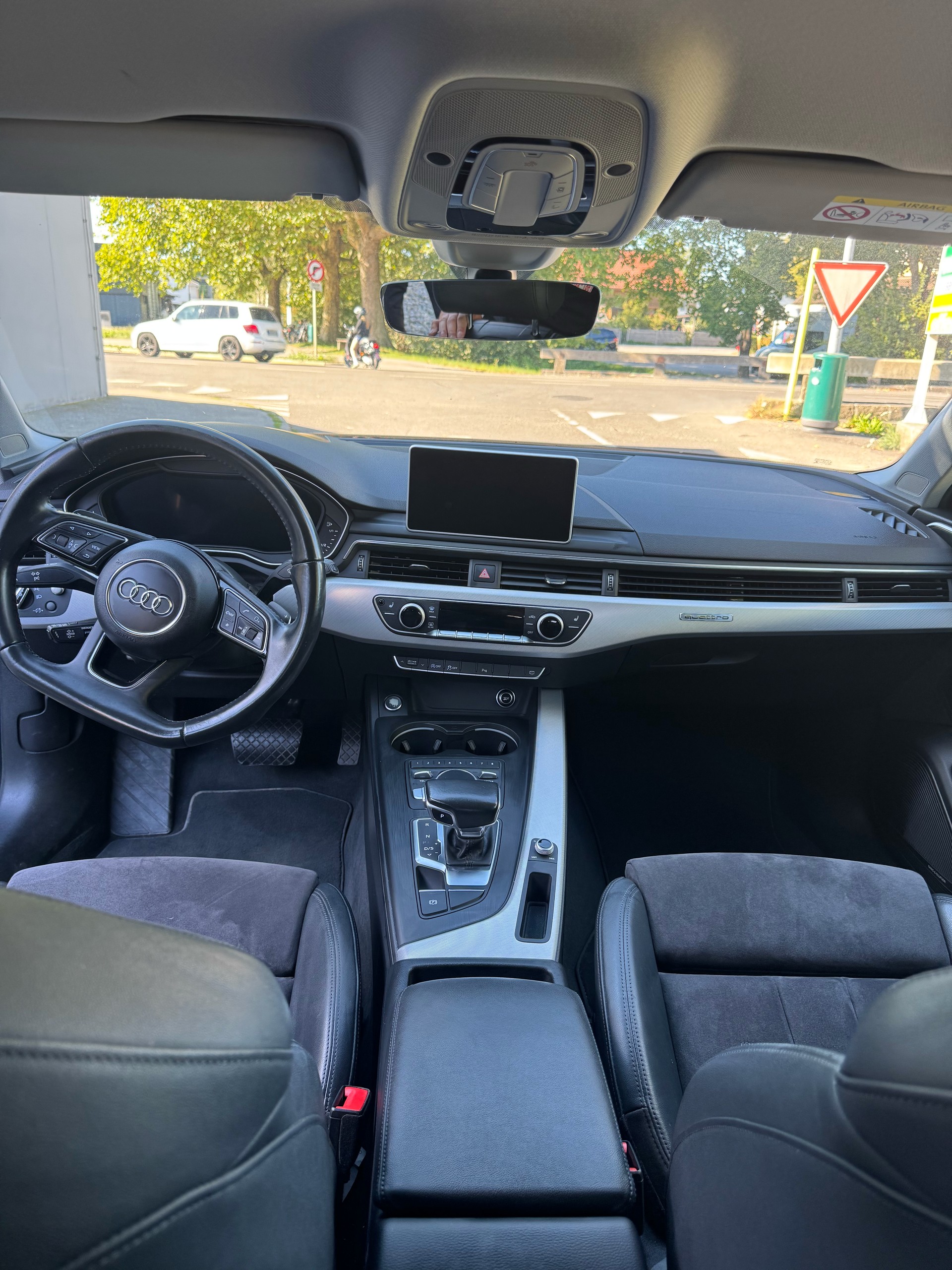 AUDI 2.0 TDI 190 Sport quattro S-Tronic-image-4