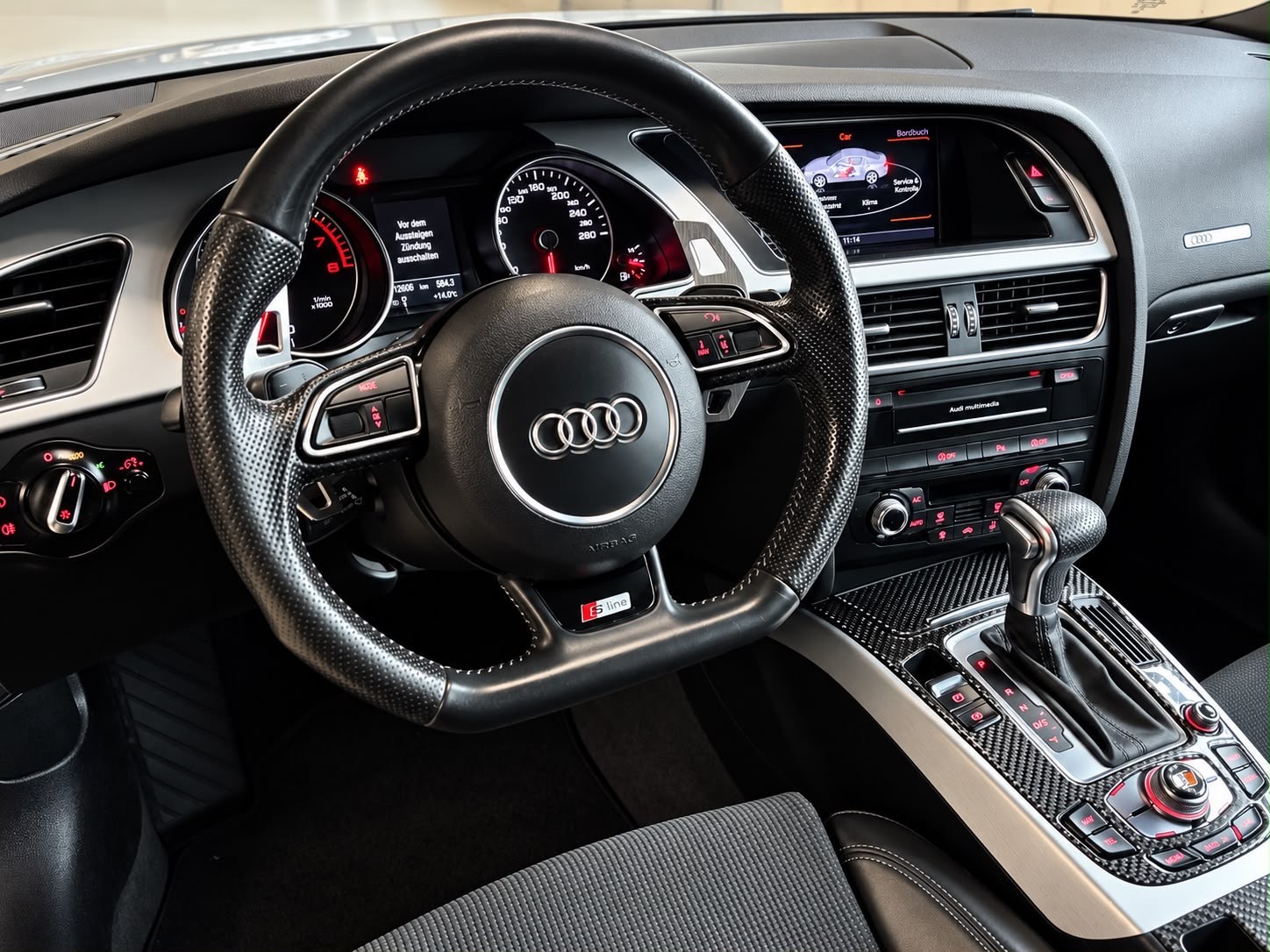 AUDI A5 Coupé 2.0 TFSI multitronic / S-Line-image-15