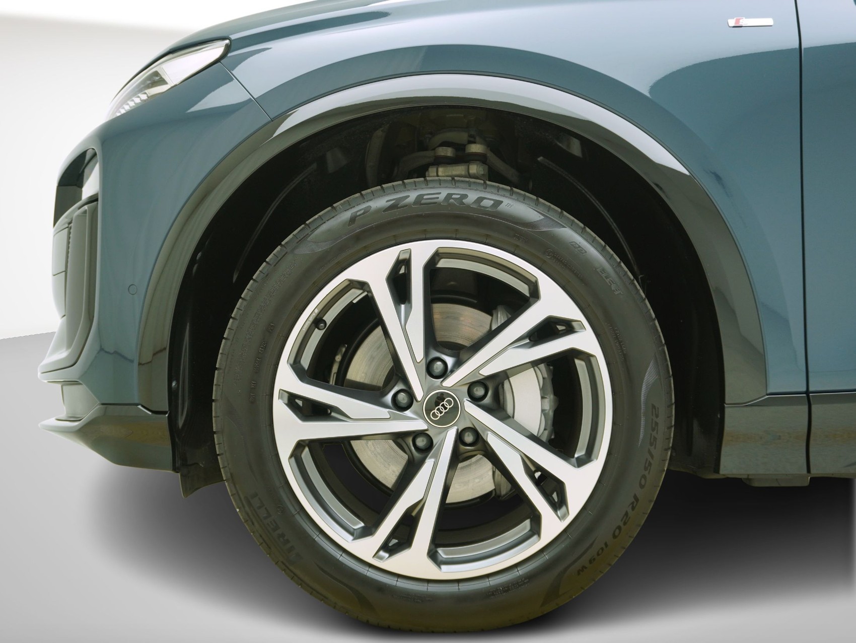 AUDI Q6 e-tron S line quattro **Audi Werksgarantie bis 02/2031**-image-8