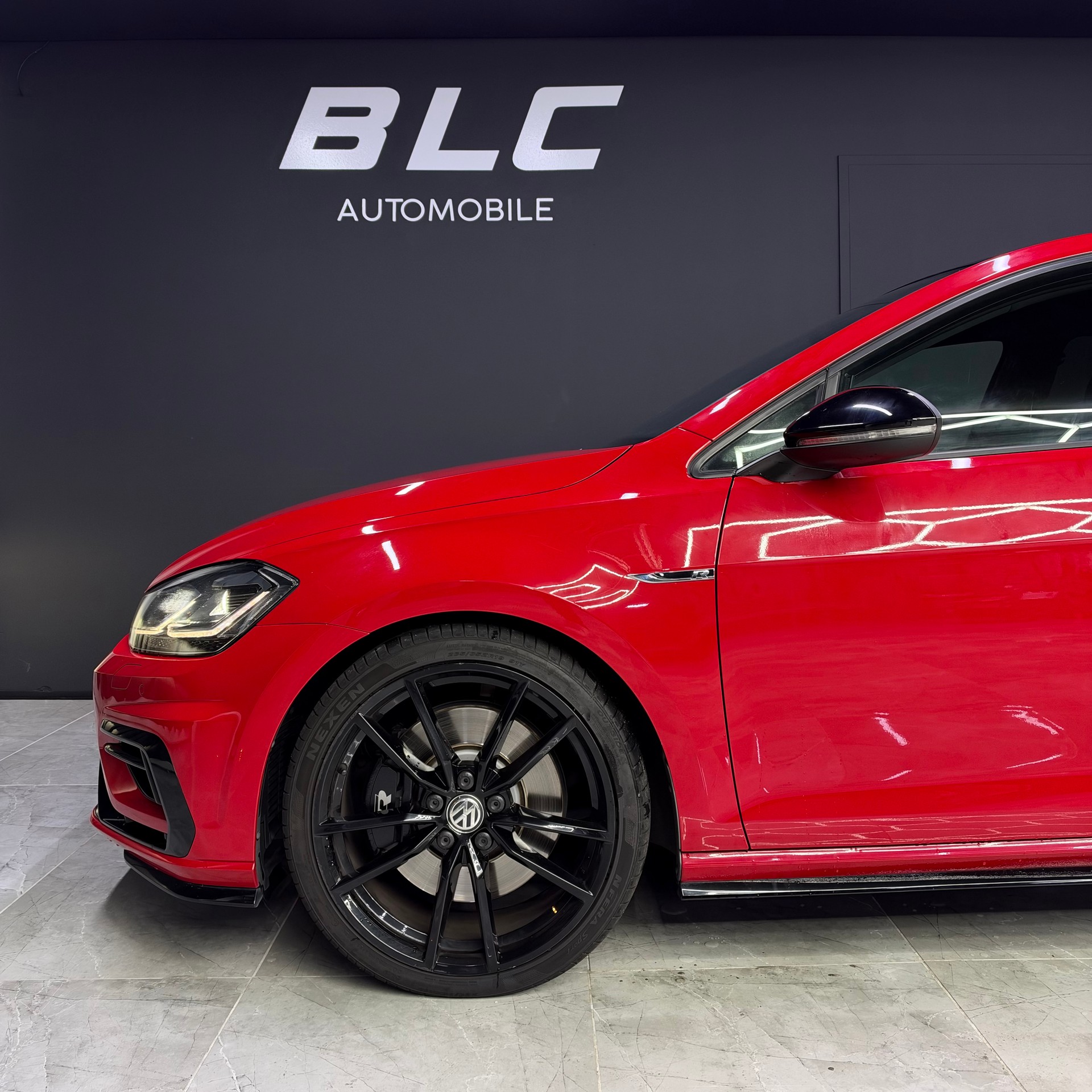 VW Golf 2.0 TSI R 4Motion DSG-image-3