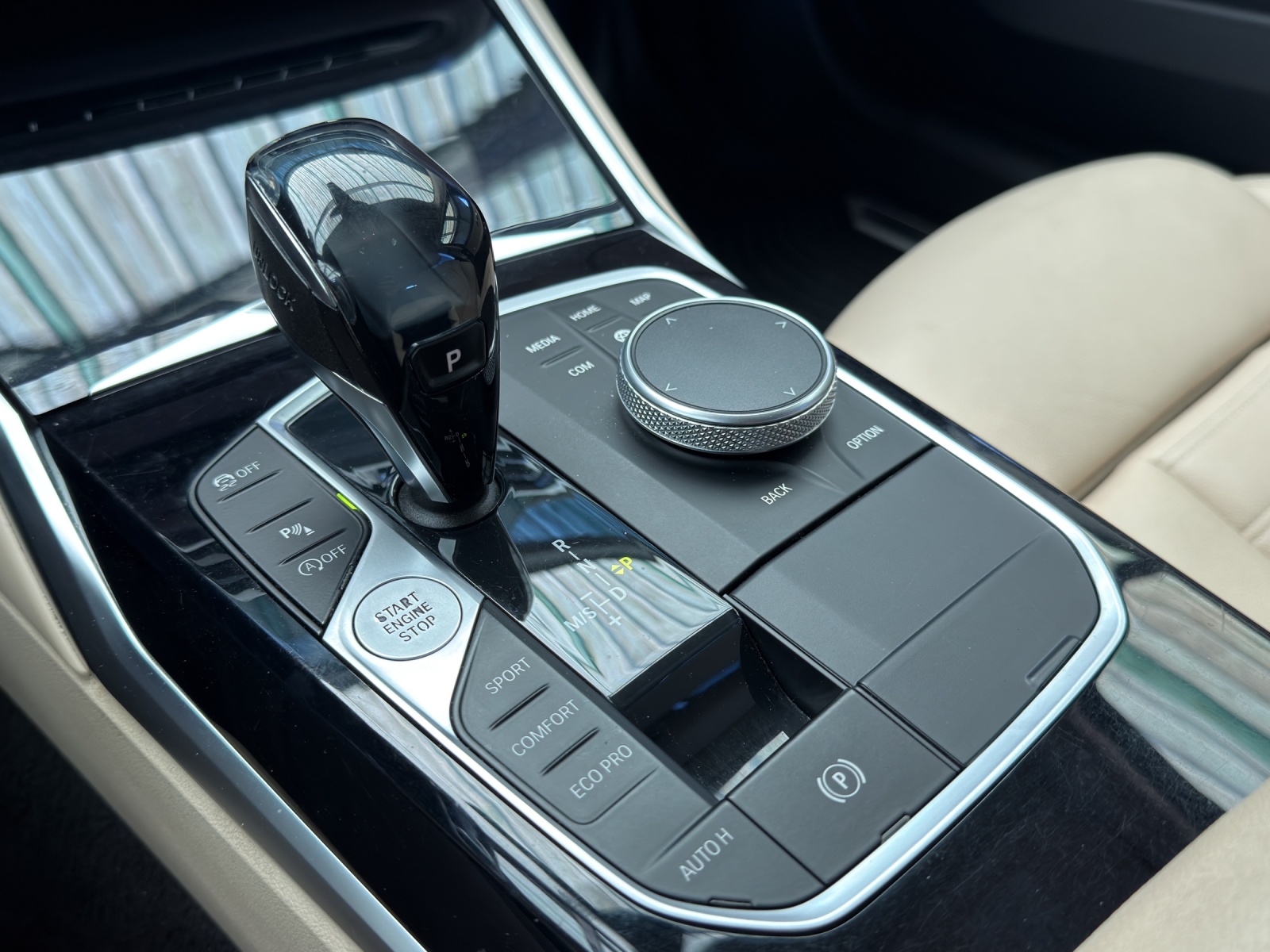 BMW 3er Reihe G21 Touring 320d xDrive-image-11