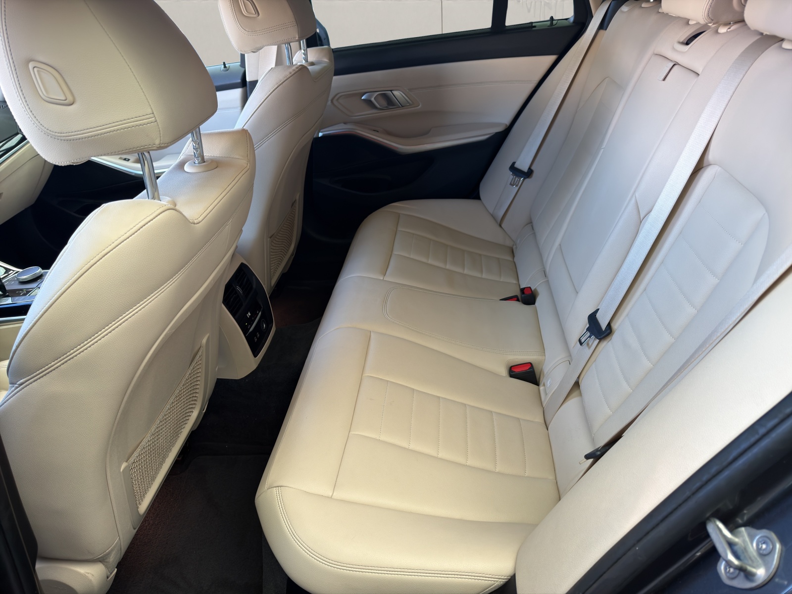 BMW 3er Reihe G21 Touring 320d xDrive-image-8