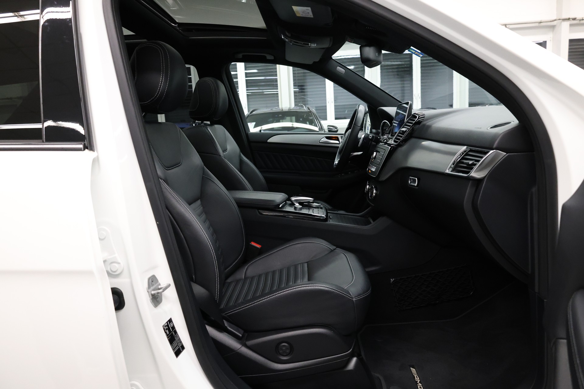 MERCEDES-BENZ GLE 400 V6-image-16