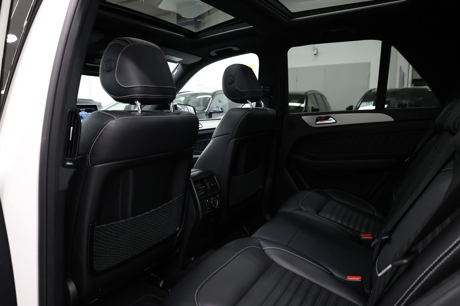 MERCEDES-BENZ GLE 400 V6-image-27
