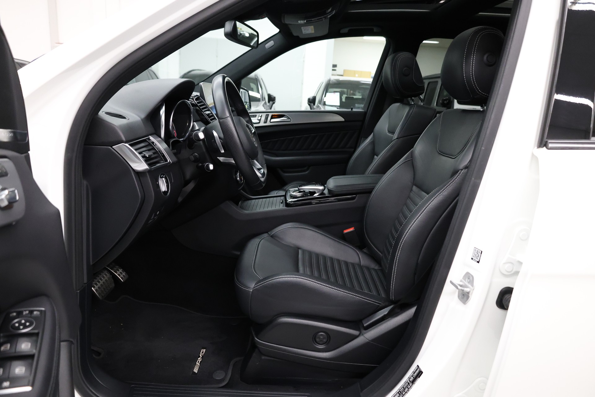 MERCEDES-BENZ GLE 400 V6-image-15