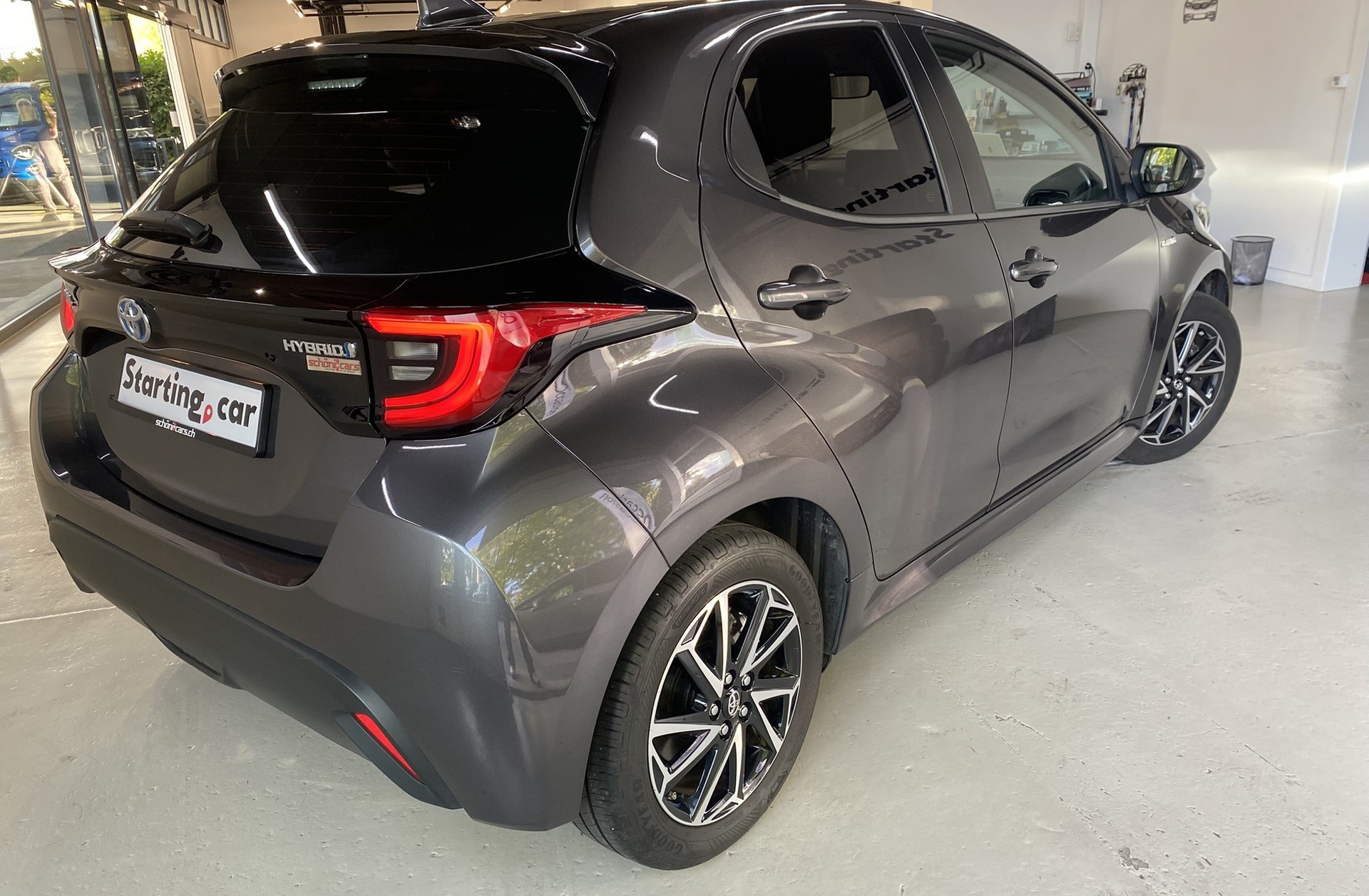 TOYOTA Yaris 1.5 Trend e-CVT-image-7