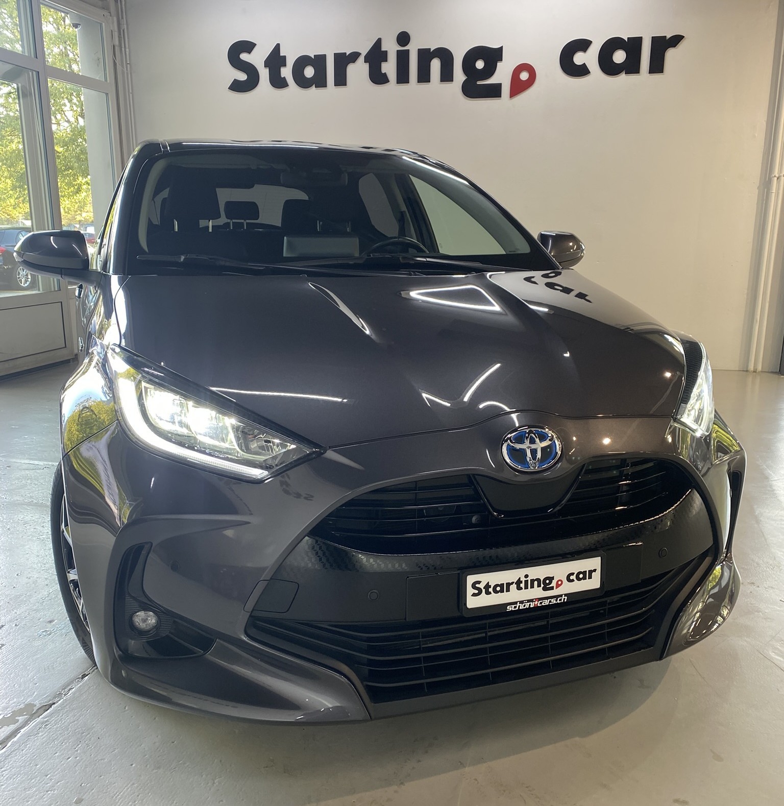 TOYOTA Yaris 1.5 Trend e-CVT-image-2
