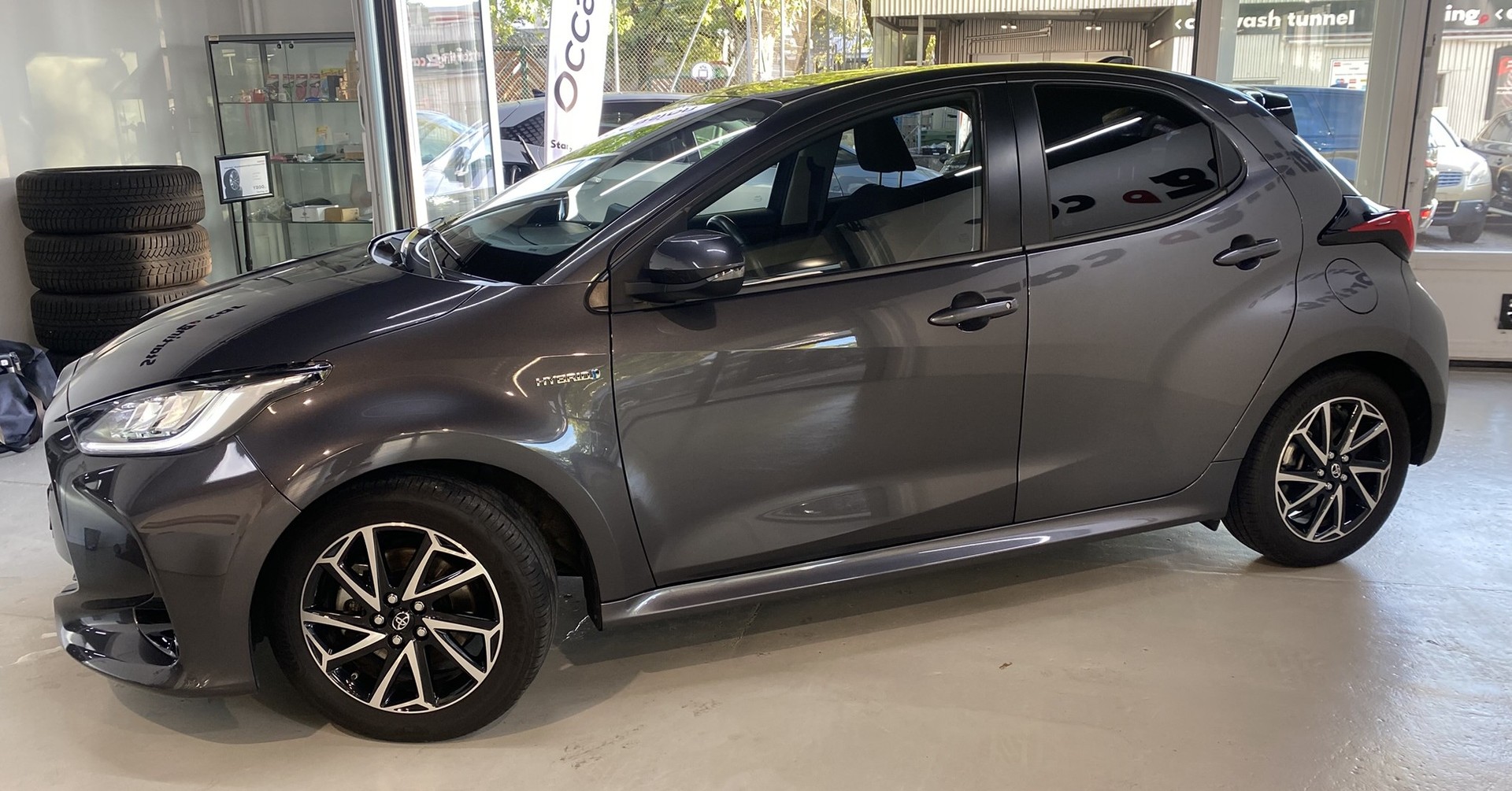 TOYOTA Yaris 1.5 Trend e-CVT-image-8