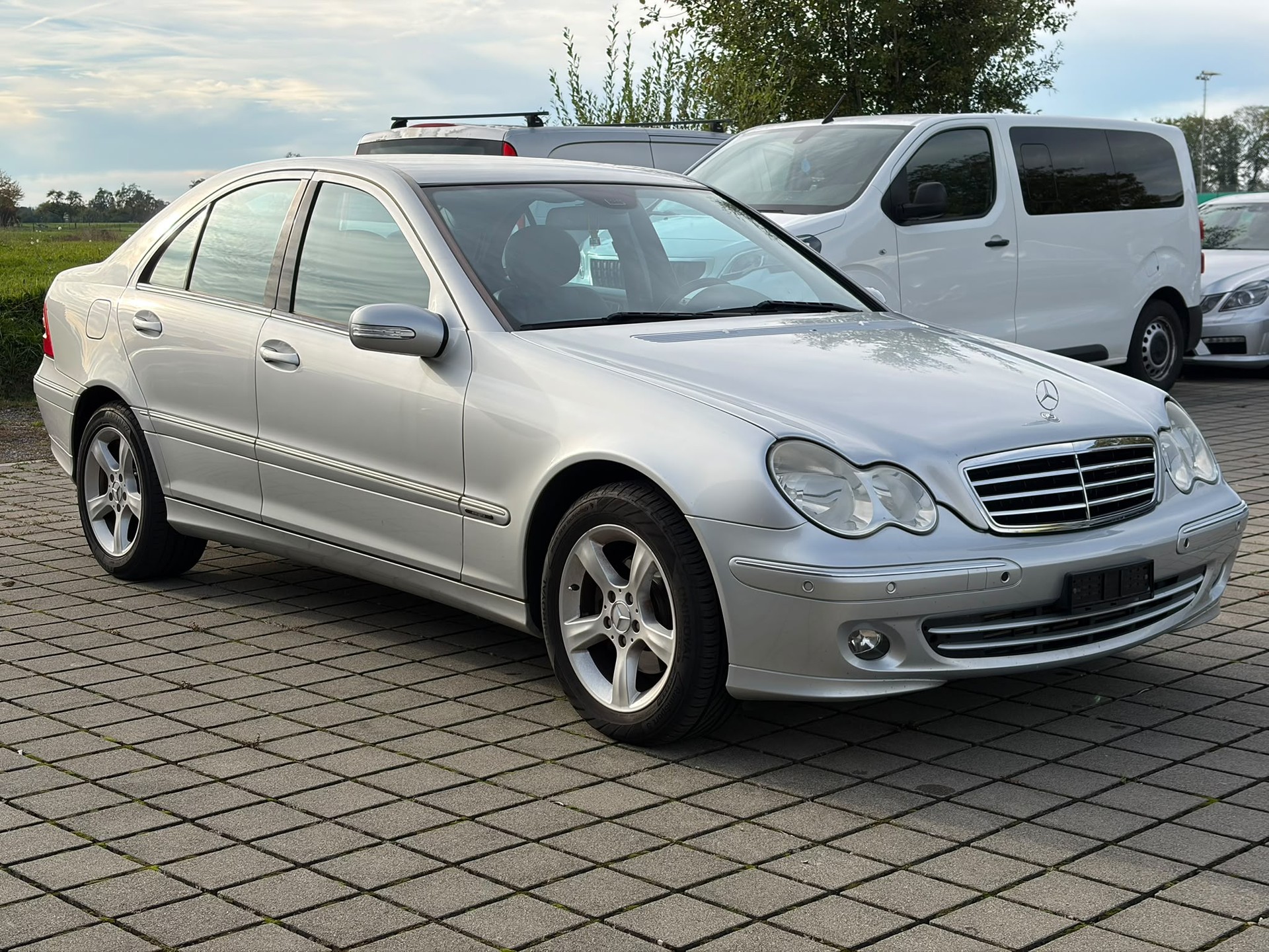 MERCEDES-BENZ C 220 CDI Avantgarde-image-2