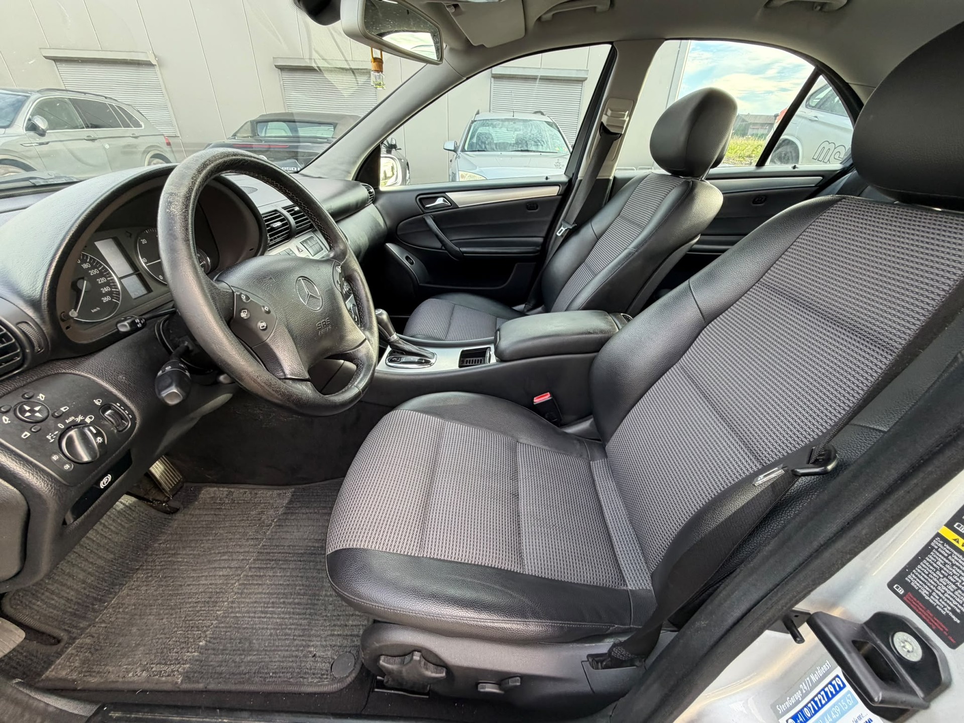 MERCEDES-BENZ C 220 CDI Avantgarde-image-11
