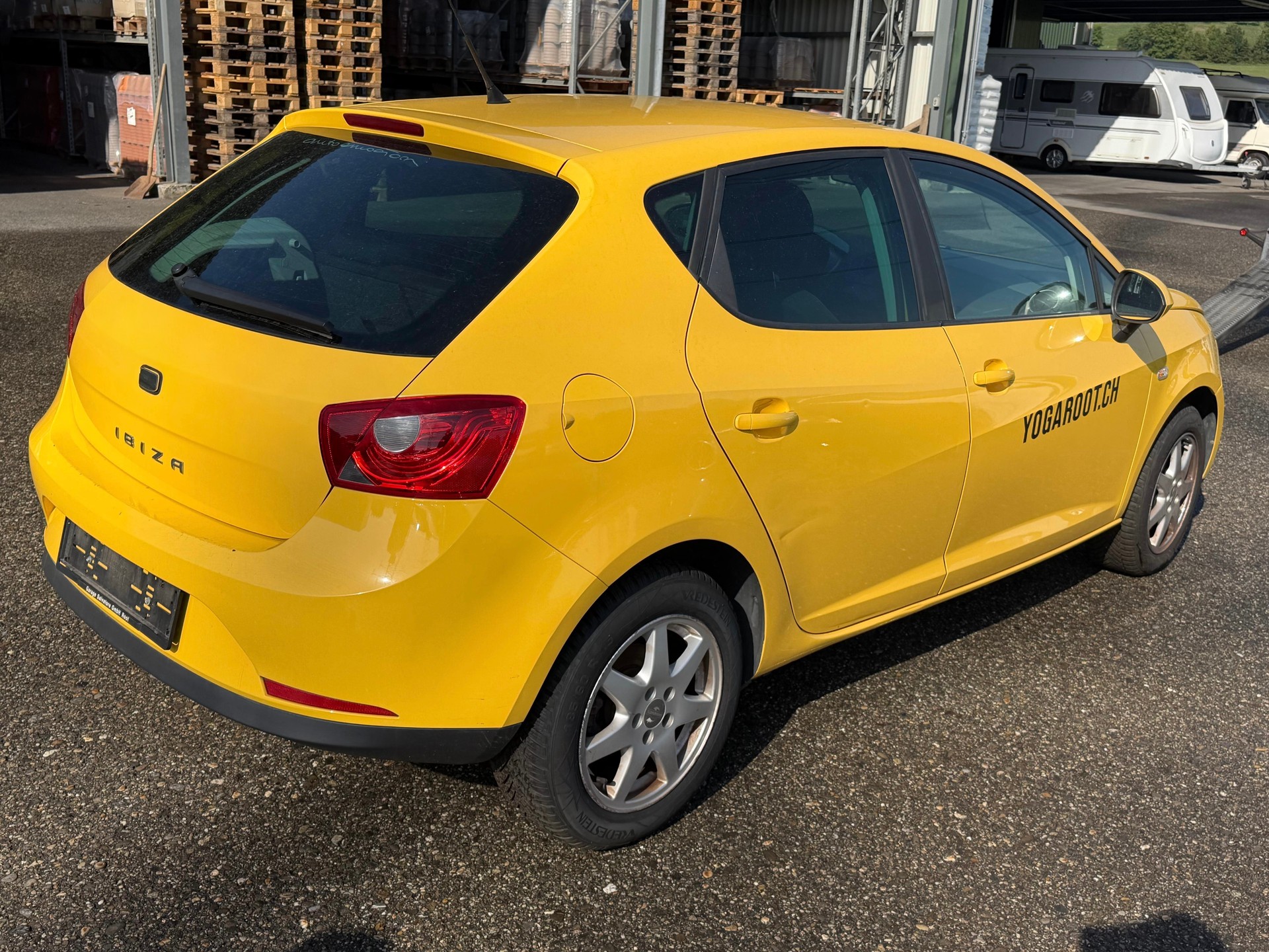 SEAT Ibiza 1.6-image-11