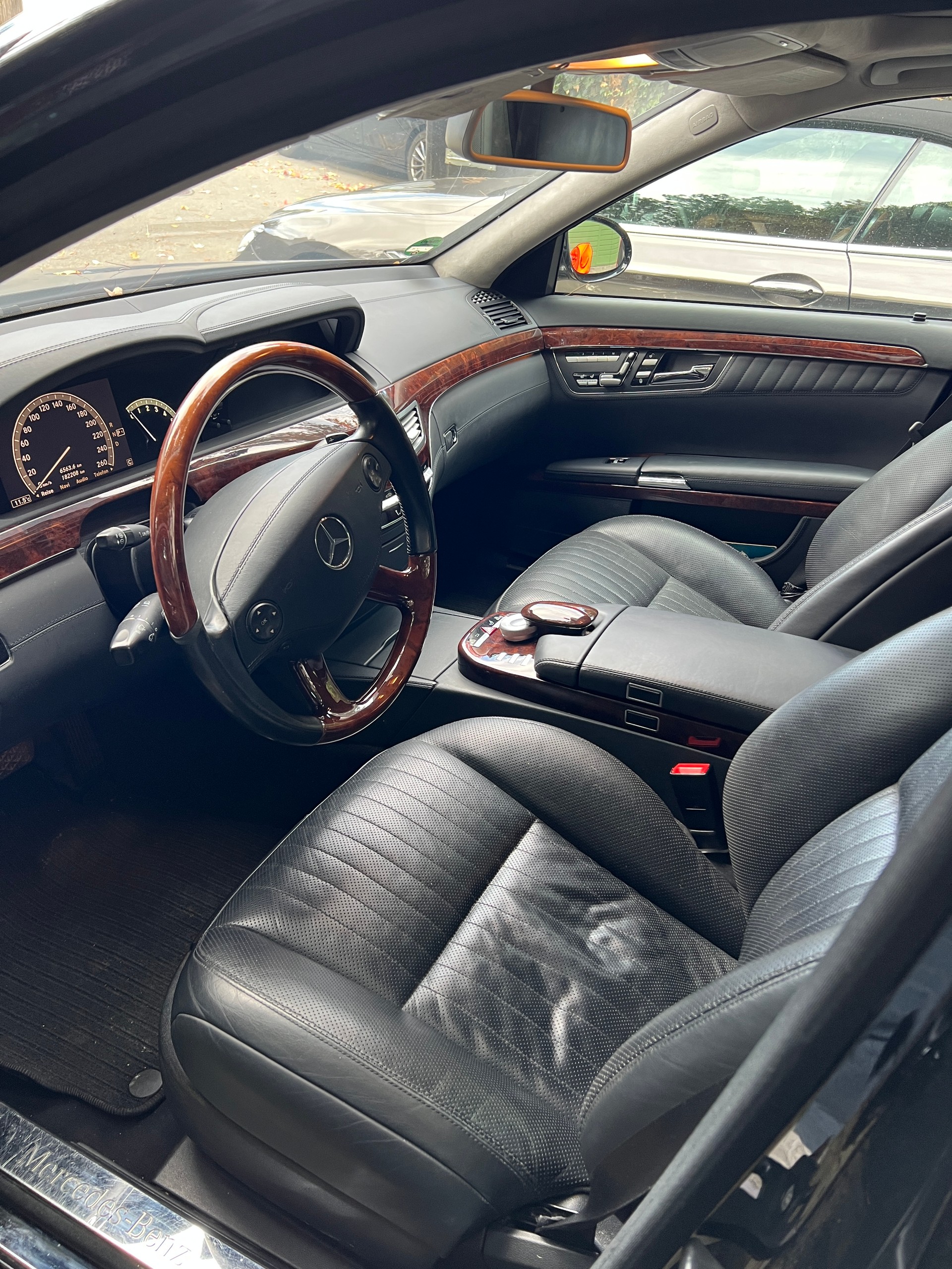 MERCEDES-BENZ S 600 V12 lang-image-2