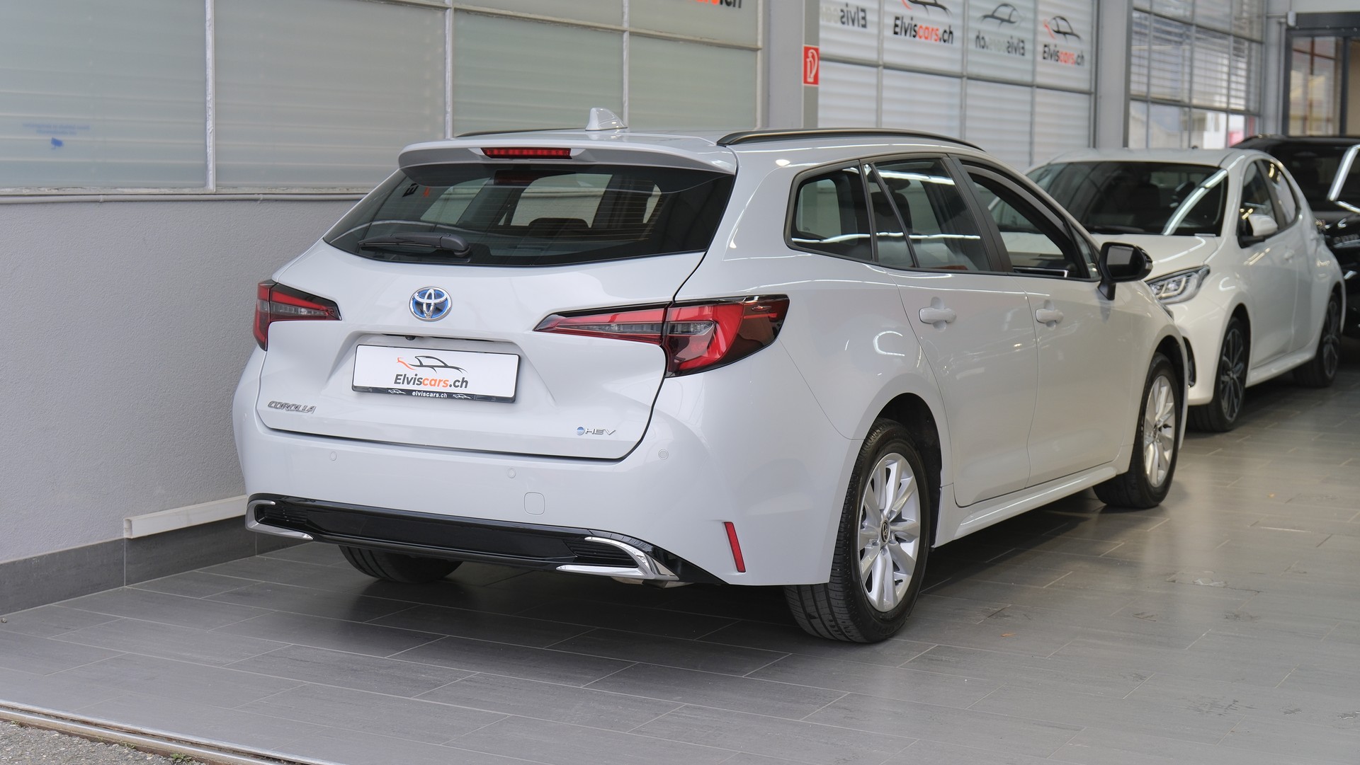 TOYOTA Corolla Touring Sports 2.0 HSD Trend e-CVT-image-22