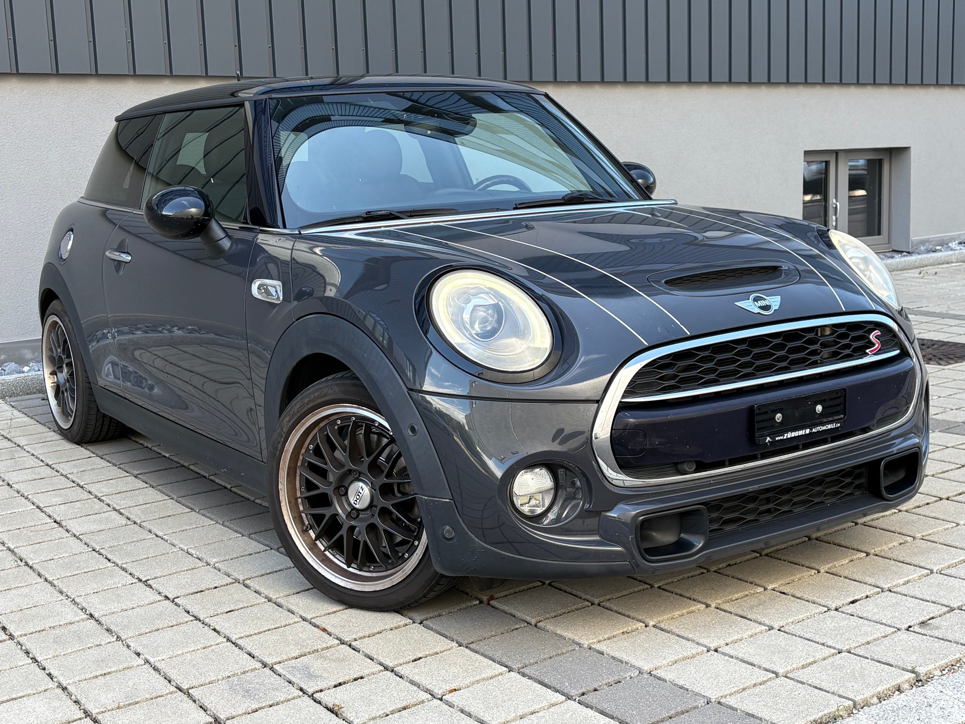 MINI Cooper S Steptronic-image-2