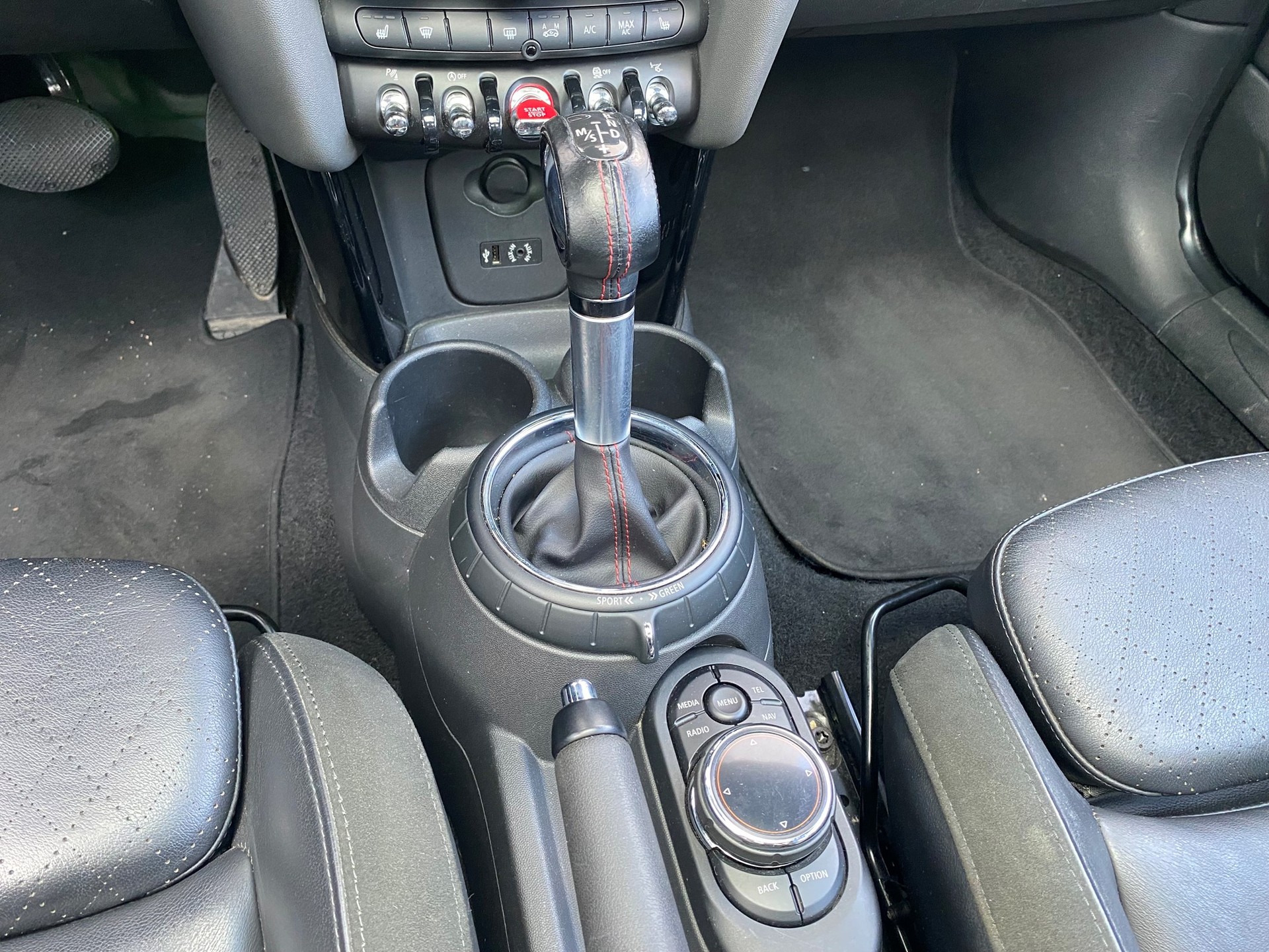 MINI Cooper S Steptronic-image-15